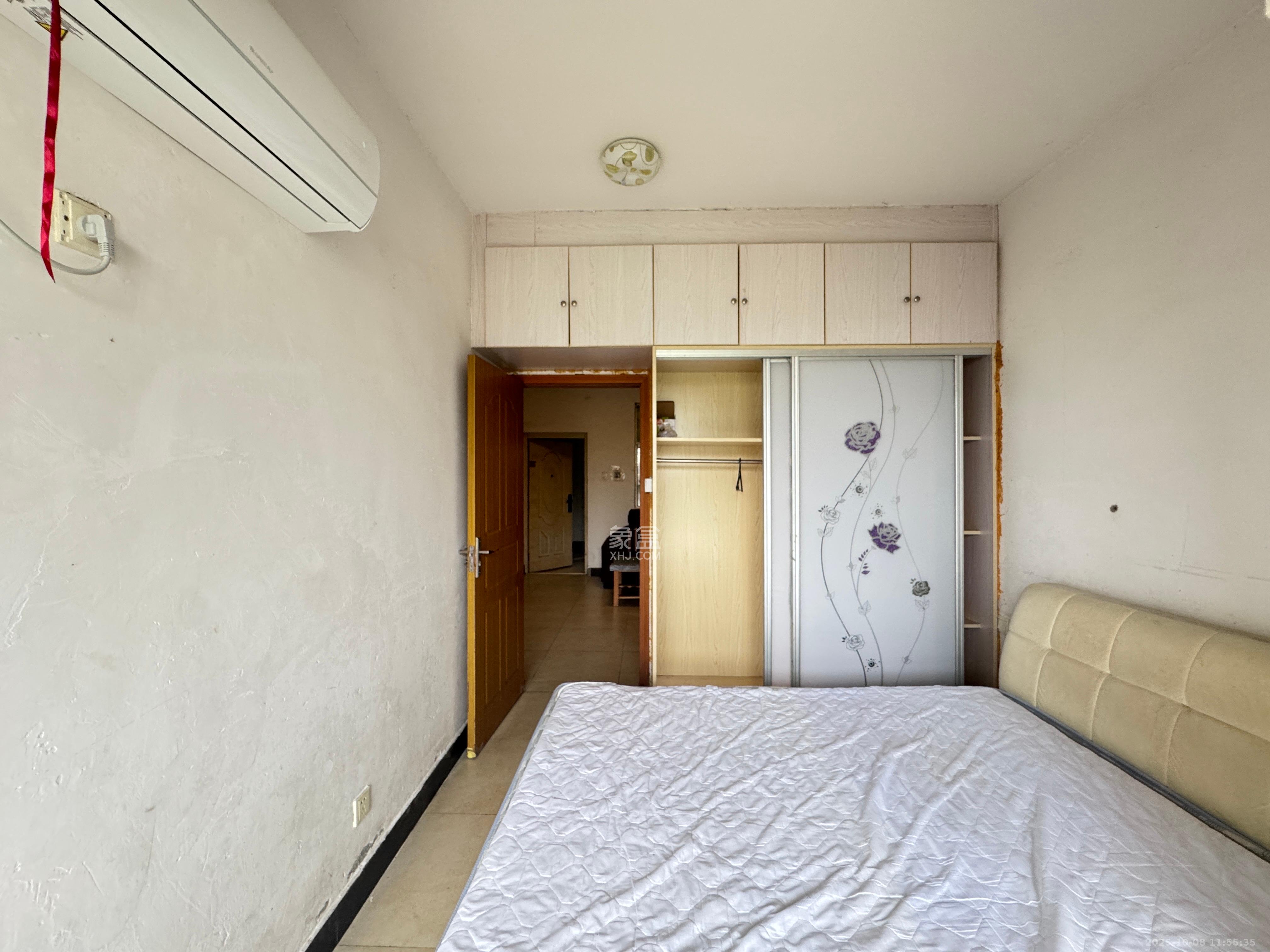 麓山枫情  2室1厅1卫    1800.0元/月 麓山枫情  2室1厅1卫    1800.0元/月室内图