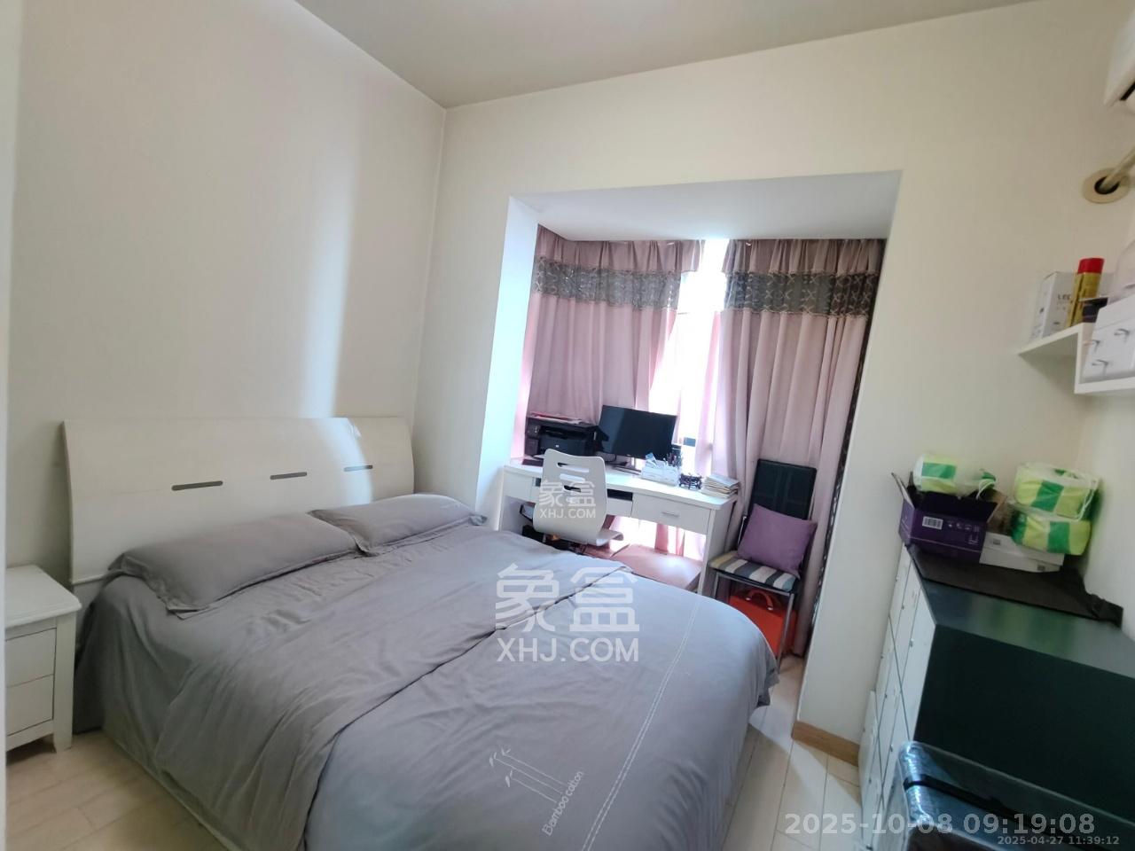 融圣国际 2室2厅1卫 2700.0元/月 融圣国际 2室2厅1卫 2700.0元/月室内图