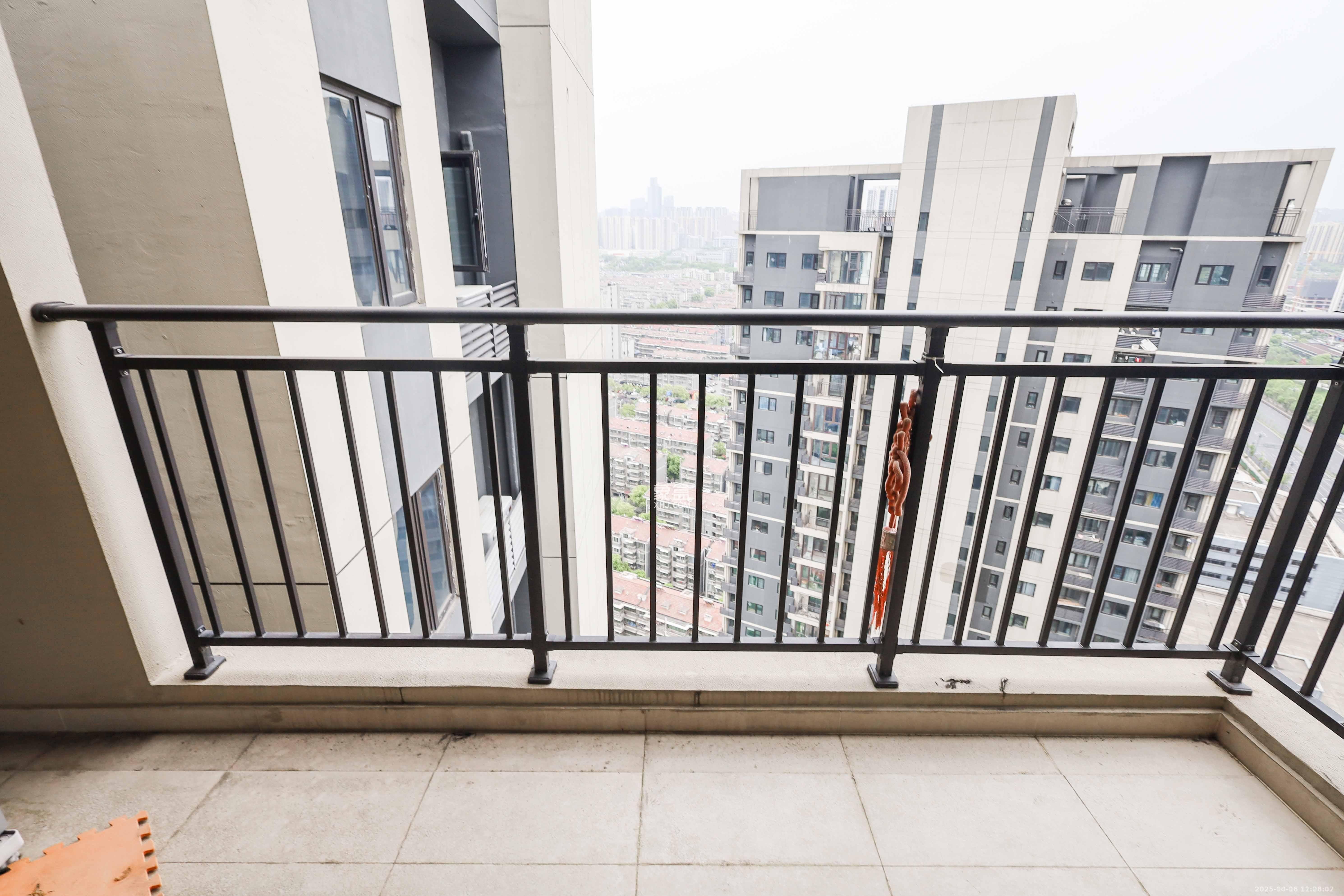 万科金色梦想A区 4室2厅2卫 3500.0元/月 万科金色梦想A区 4室2厅2卫 3500.0元/月室内图