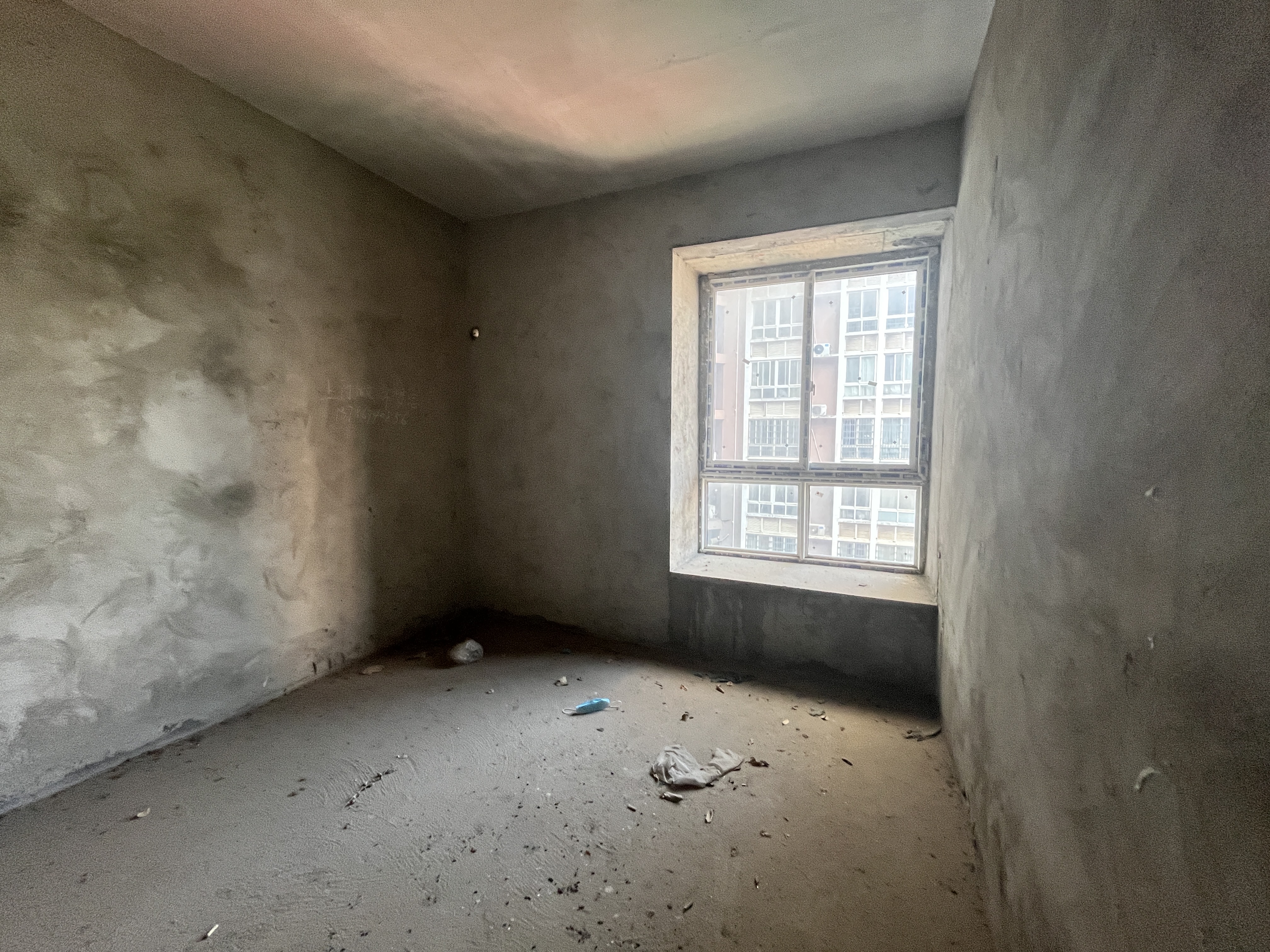 学府花园（文苑瑞景）  3室2厅2卫    68.8万卧室