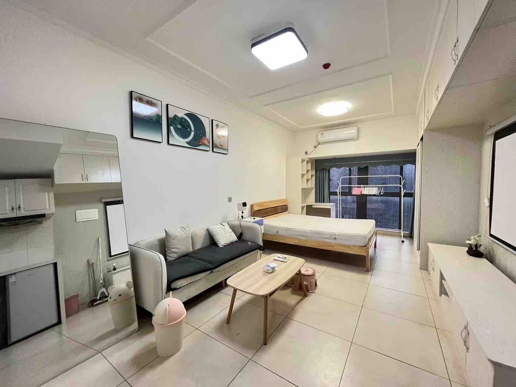 金钟大雁城  1室1厅1卫    1600.0元/月