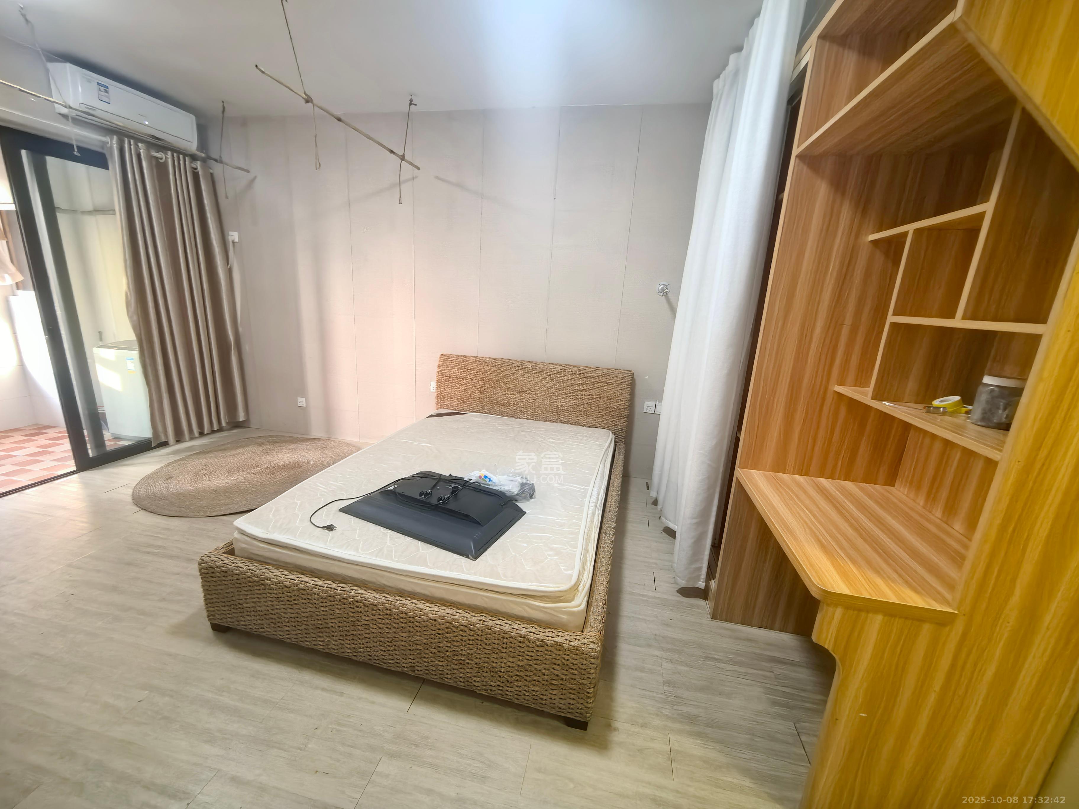 中信凯旋蓝岸(中信新城三期) 1室1厅1卫 1200.0元/月 中信凯旋蓝岸(中信新城三期) 1室1厅1卫 1200.0元/月室内图