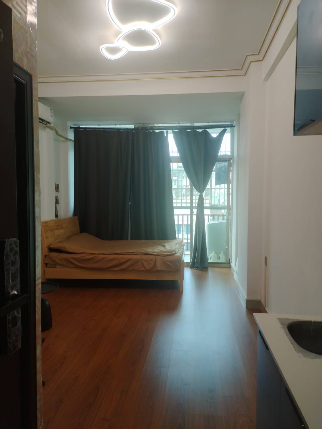 汇景楼  1室1厅1卫    1100.0元/月室内图