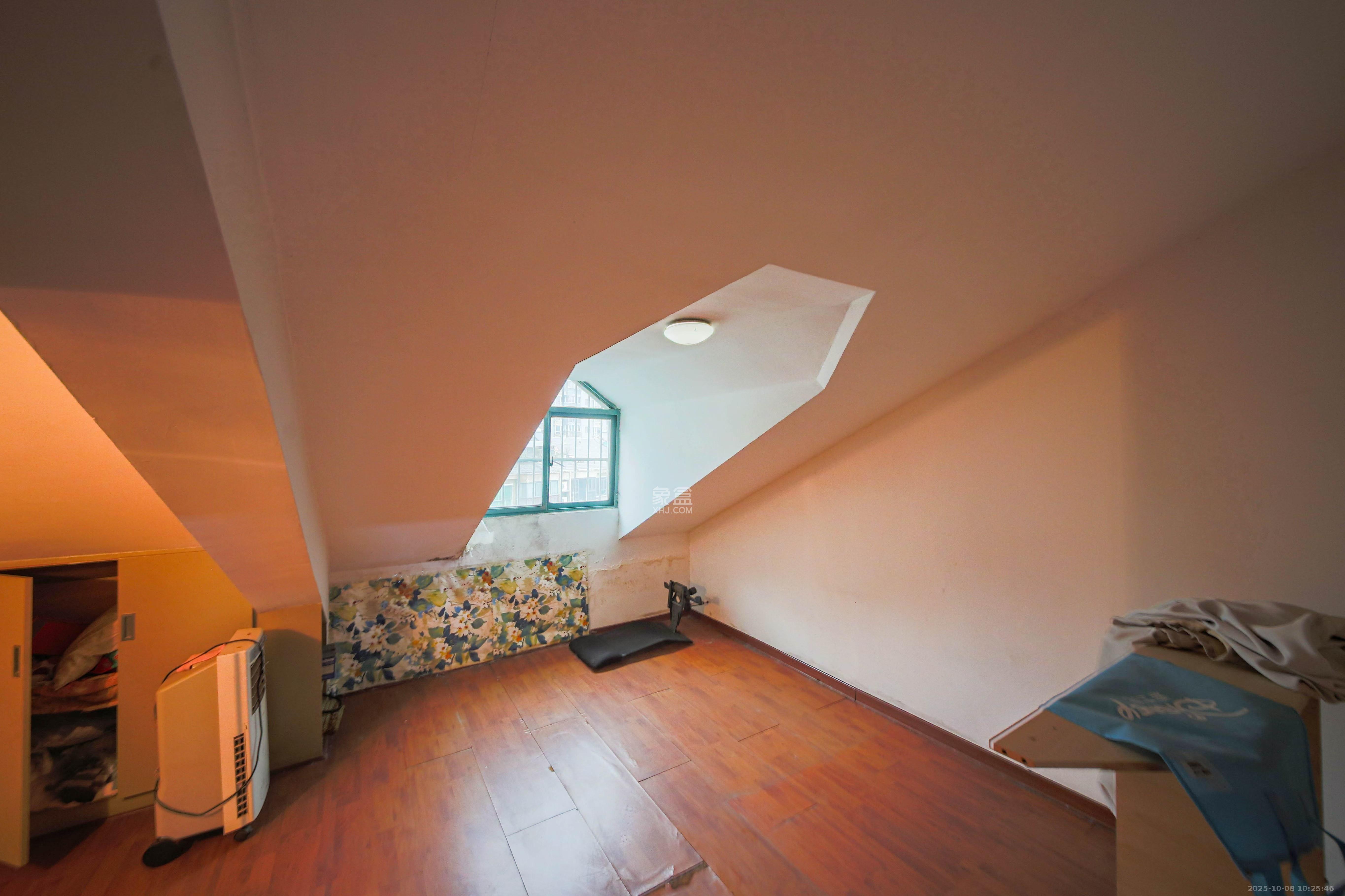 柠檬丽都 4室2厅2卫 2000.0元/月 柠檬丽都 4室2厅2卫 2000.0元/月室内图