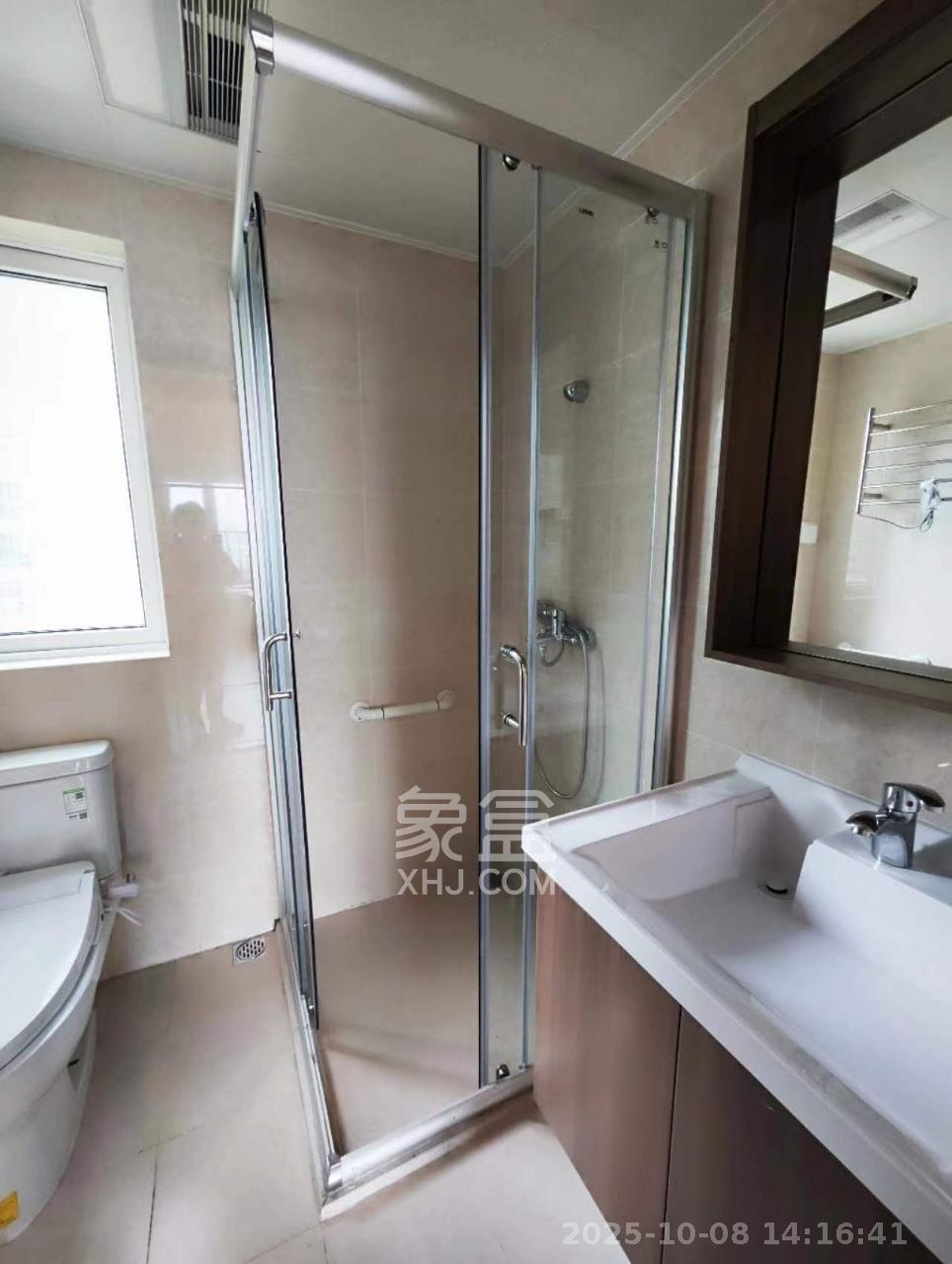 保利香槟国际  4室2厅2卫    2600.0元/月 保利香槟国际  4室2厅2卫    2600.0元/月室内图