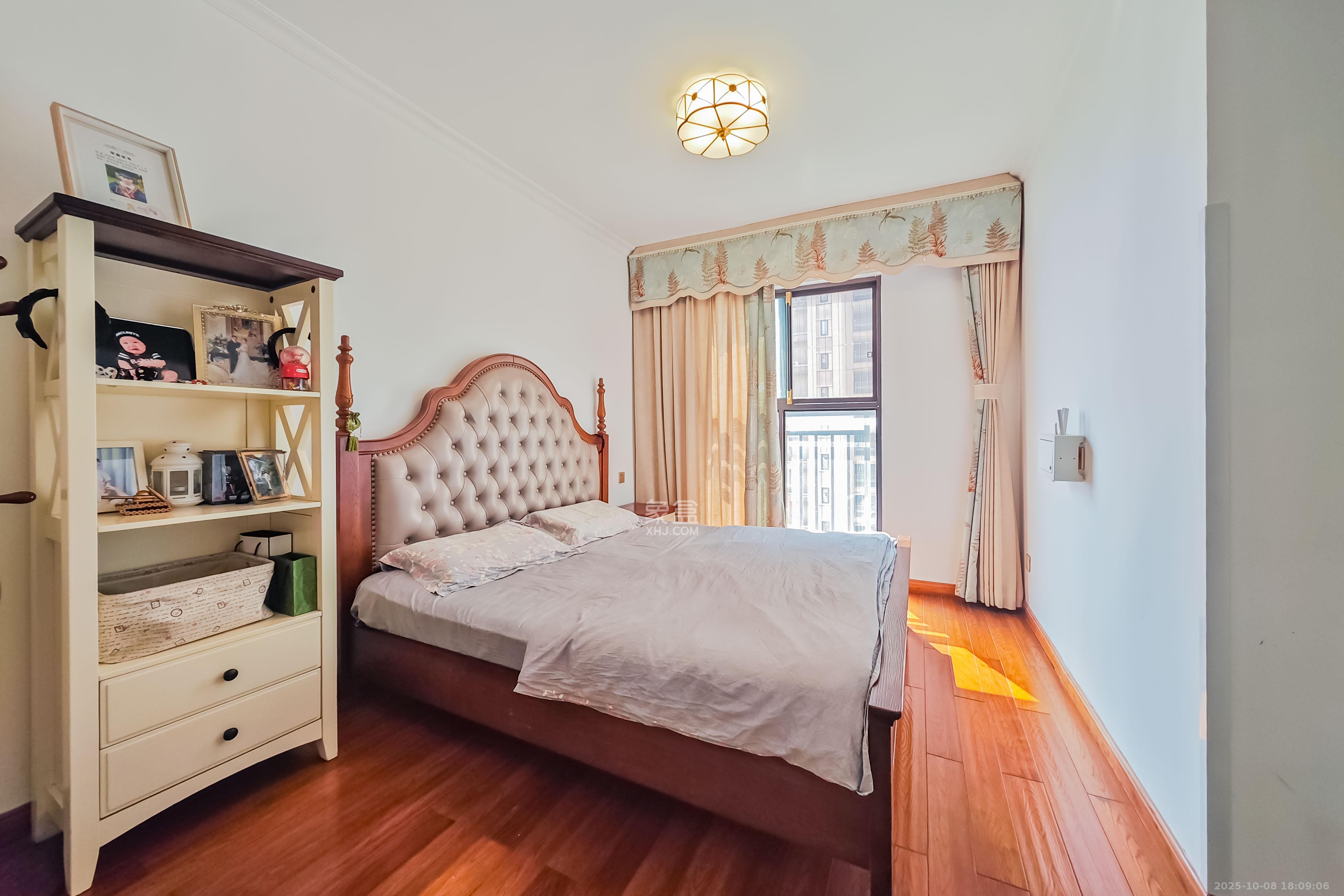 旭辉香樟公馆 3室2厅2卫 89.8万 旭辉香樟公馆 3室2厅2卫 89.8万卧室