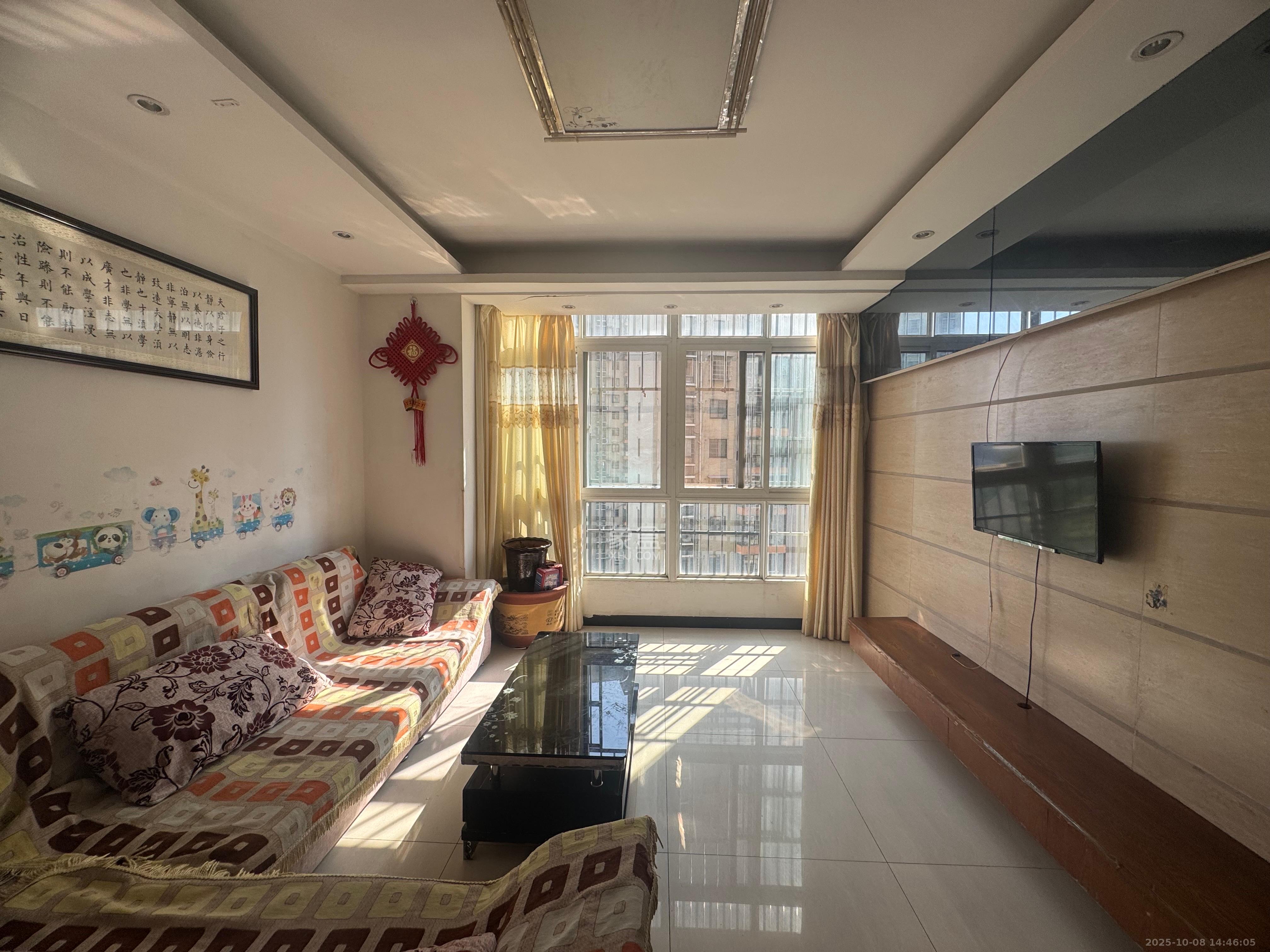 楚天世纪城东苑  3室2厅1卫    1600.0元/月