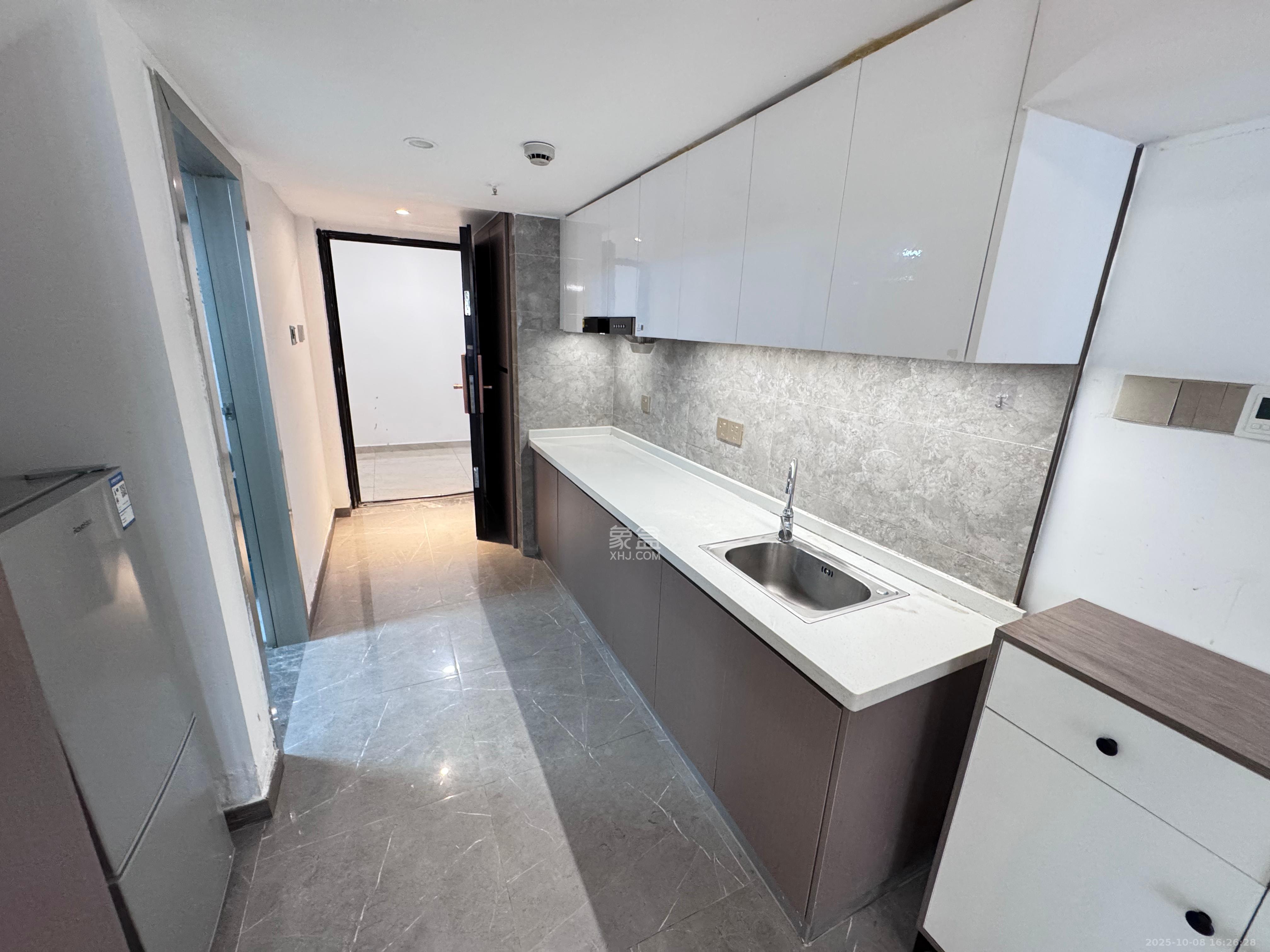 梦想新天地  2室1厅1卫    2100.0元/月室内图