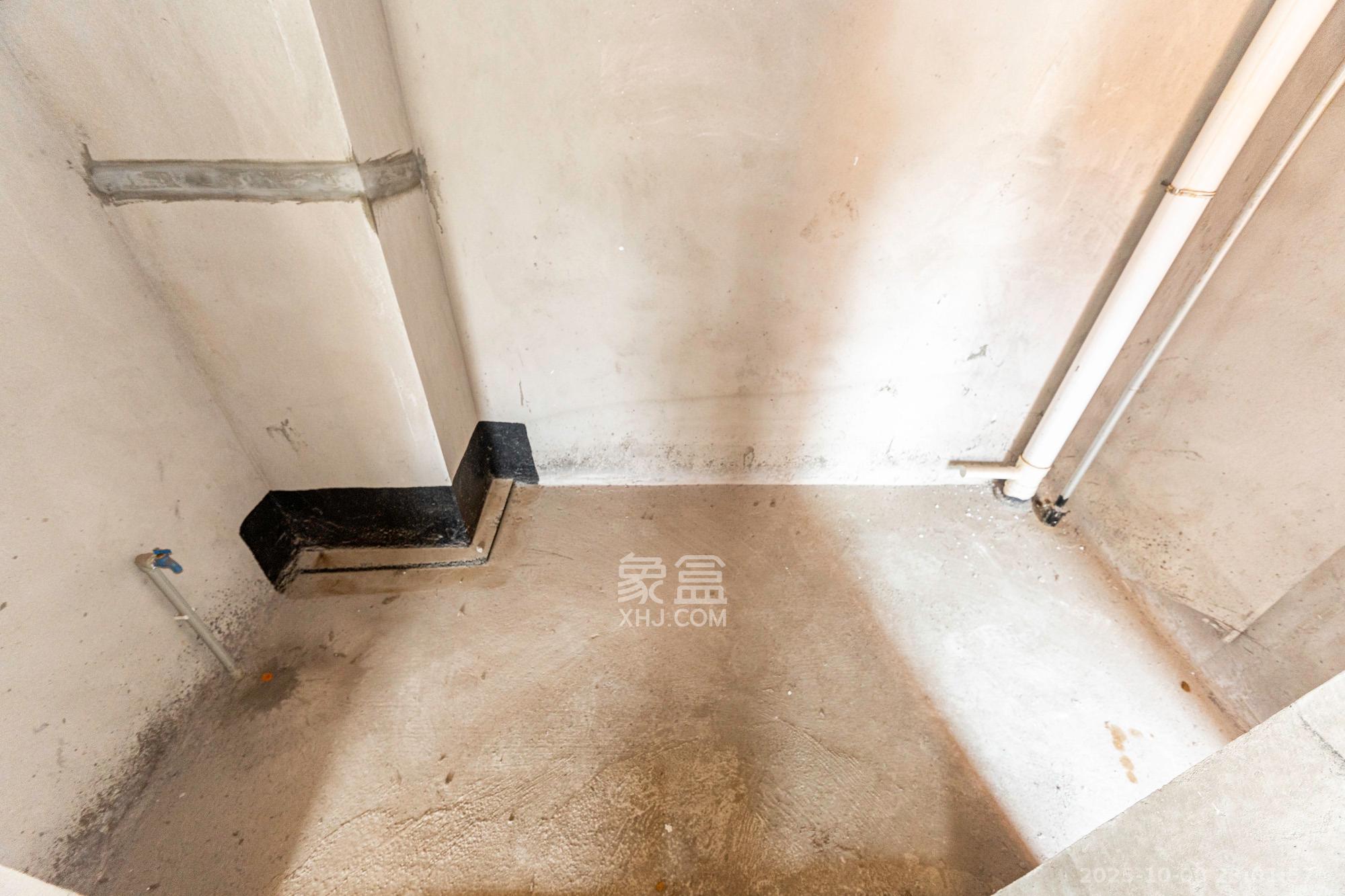 海伦春天  2室2厅1卫    39.8万 海伦春天  2室2厅1卫    39.8万厨房