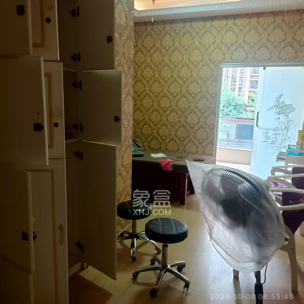 泊林晶城   421.0㎡      20000.0元/月室内图