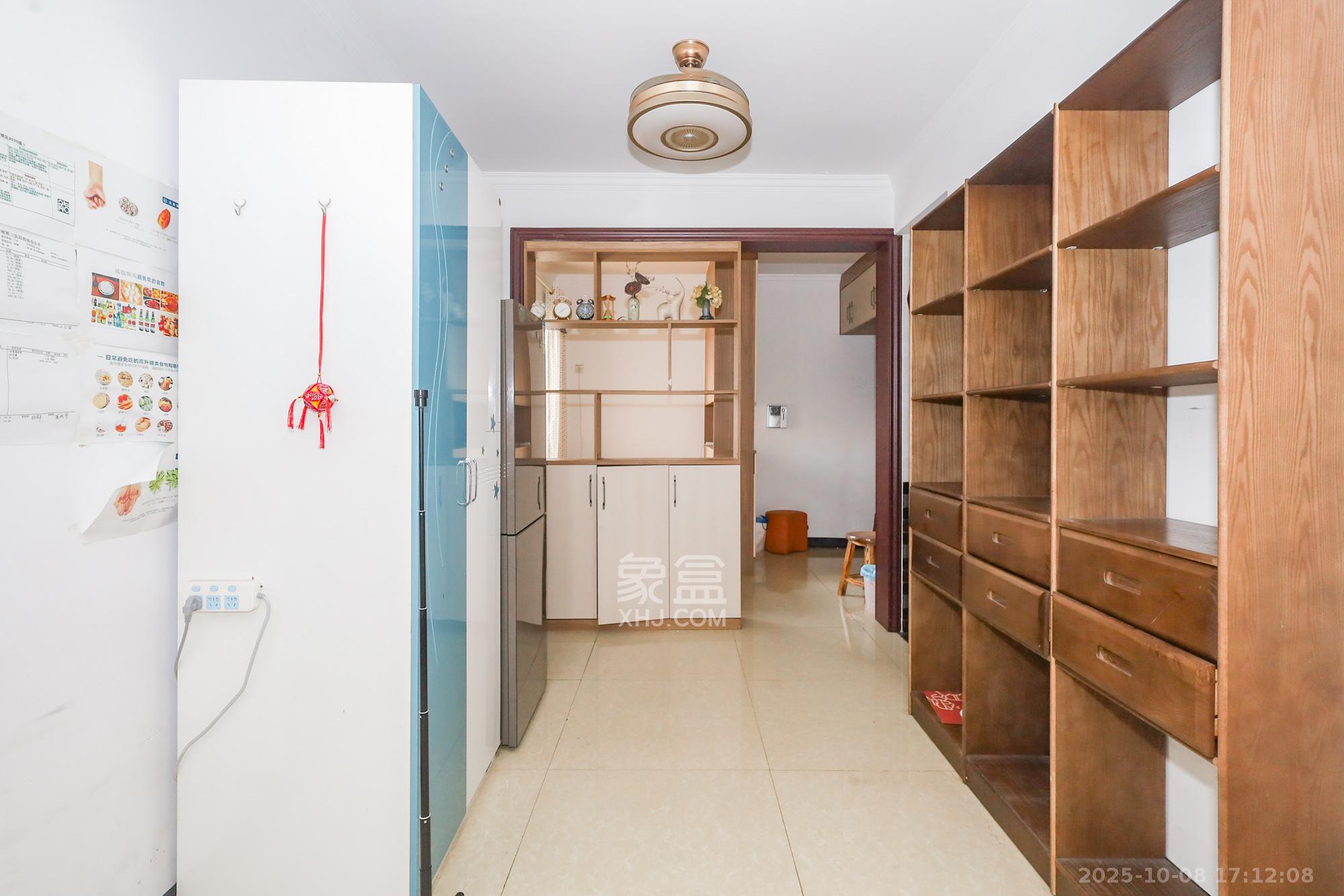 旭辉藏郡（藏郡、旭湘华府)  3室2厅1卫    240.0万其他