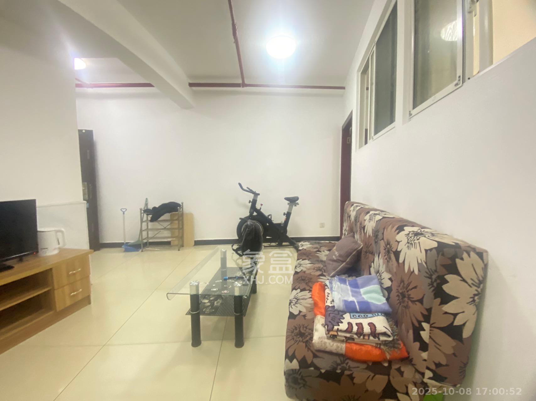 湖韵佳苑  2室2厅1卫    1500.0元/月