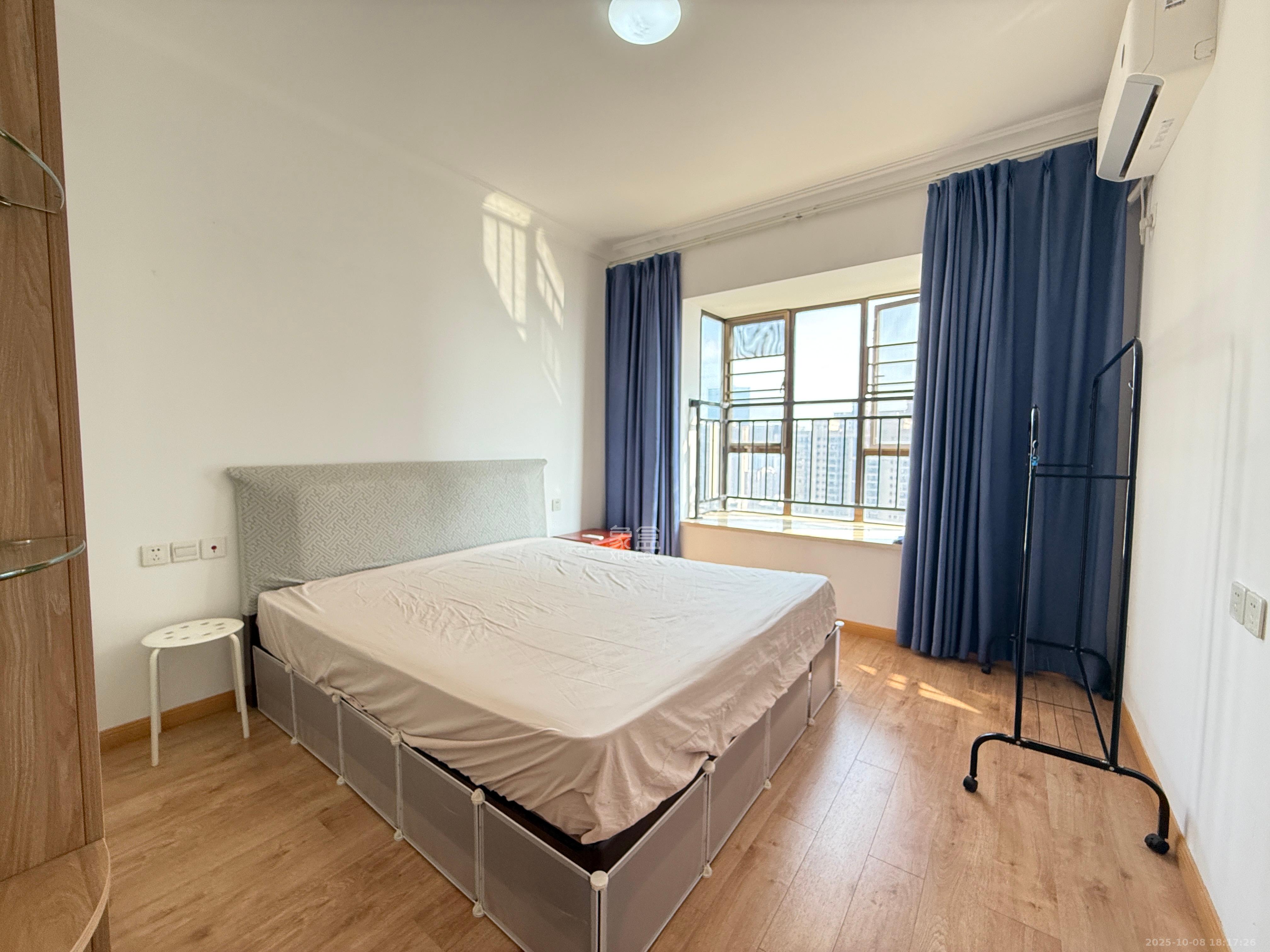 江山帝景哈佛  3室2厅1卫    2200.0元/月 江山帝景哈佛  3室2厅1卫    2200.0元/月室内图