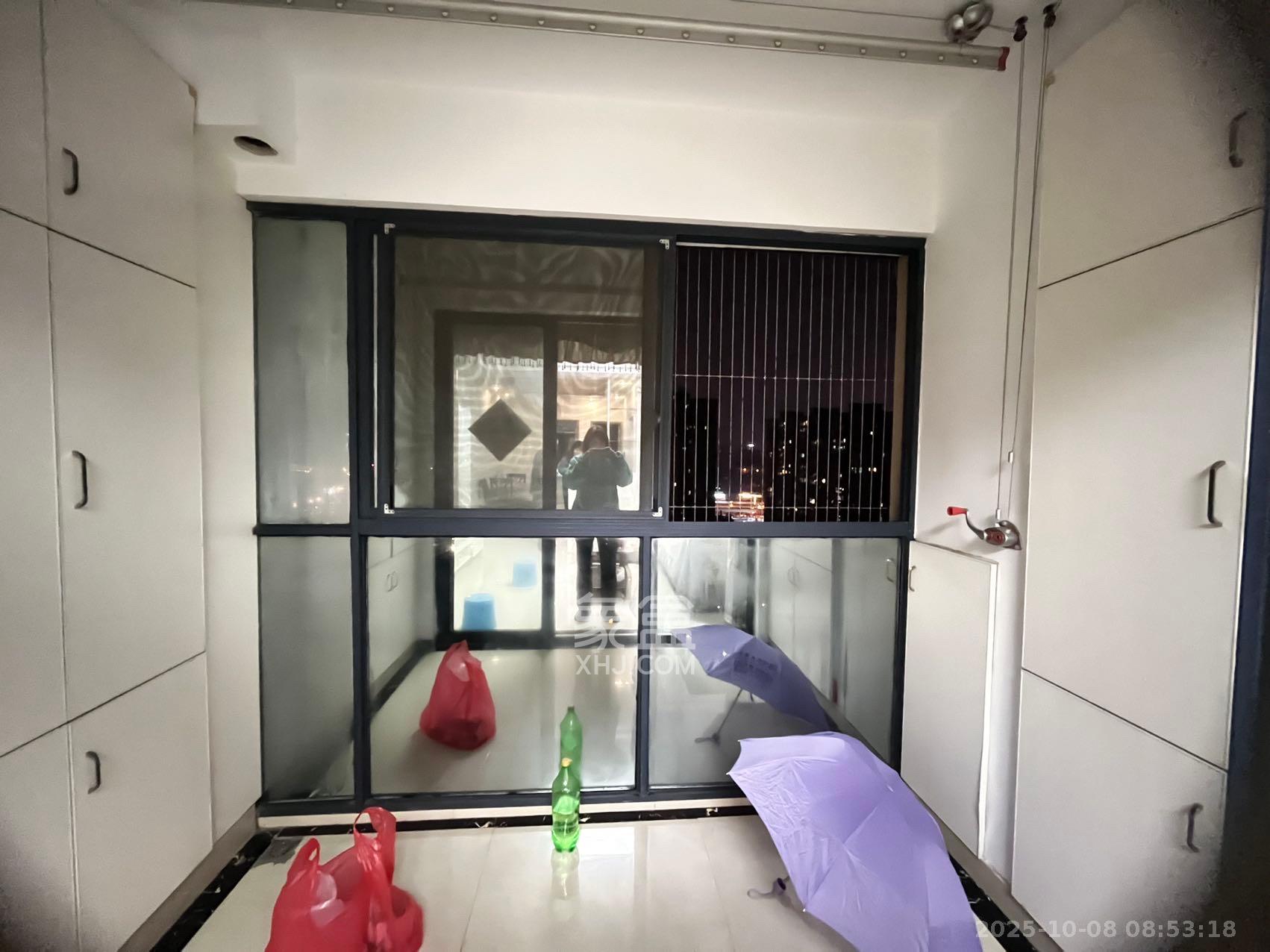 中南红领邦(红星嘉和苑)  3室2厅1卫    2000.0元/月 中南红领邦(红星嘉和苑)  3室2厅1卫    2000.0元/月室内图