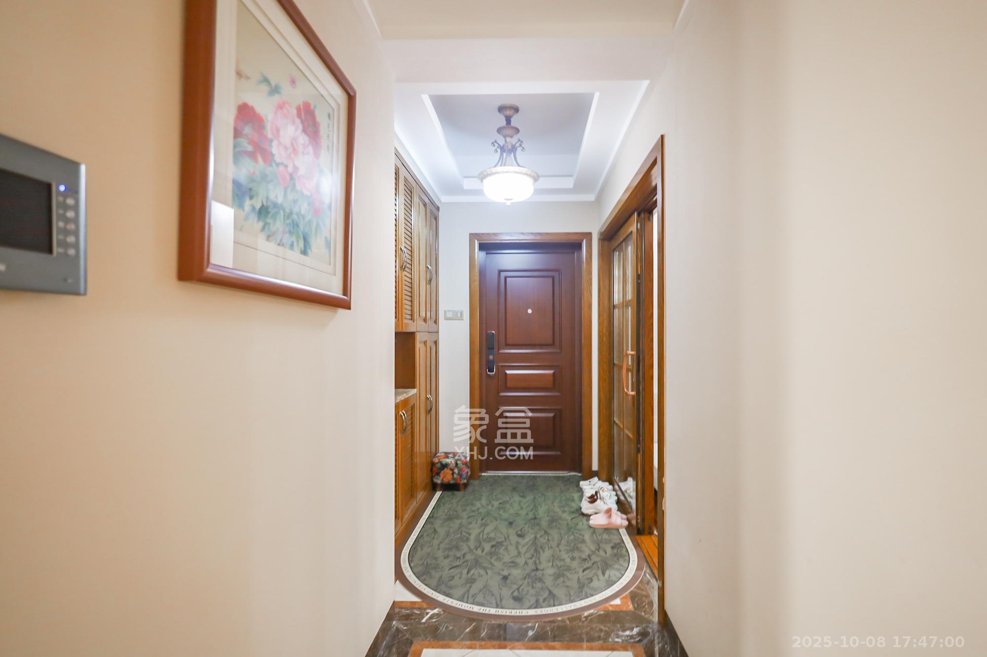 世茂外滩里（世茂铂翠湾三期）  4室2厅2卫    410.0万其他