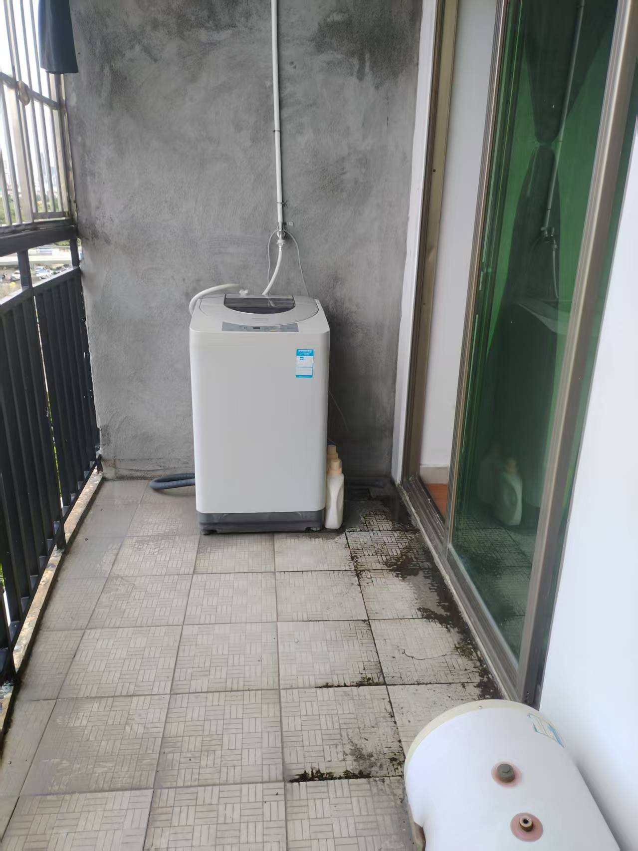 汇景楼 1室1厅1卫 1100.0元/月 汇景楼 1室1厅1卫 1100.0元/月室内图