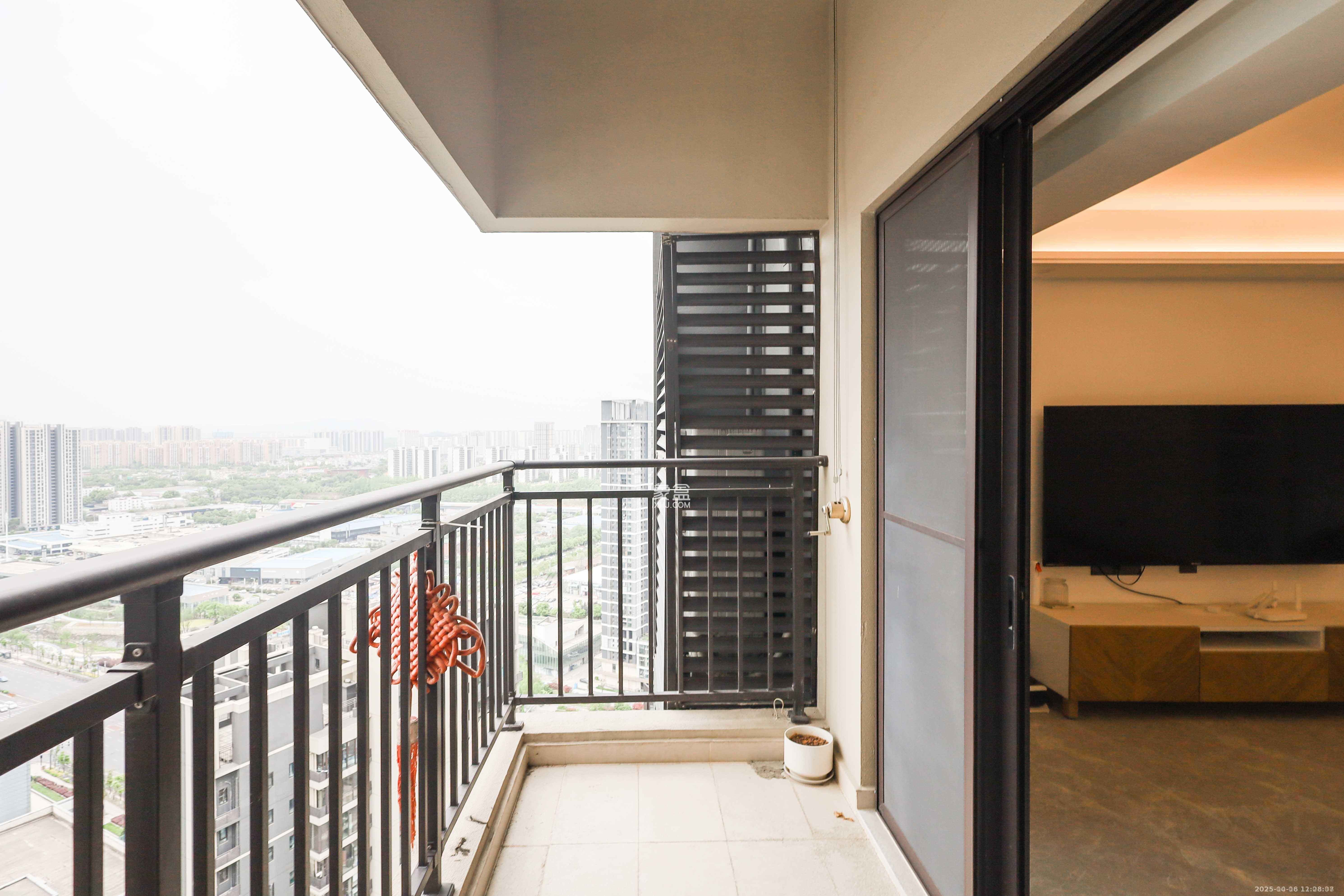 万科金色梦想A区 4室2厅2卫 3500.0元/月 万科金色梦想A区 4室2厅2卫 3500.0元/月室内图