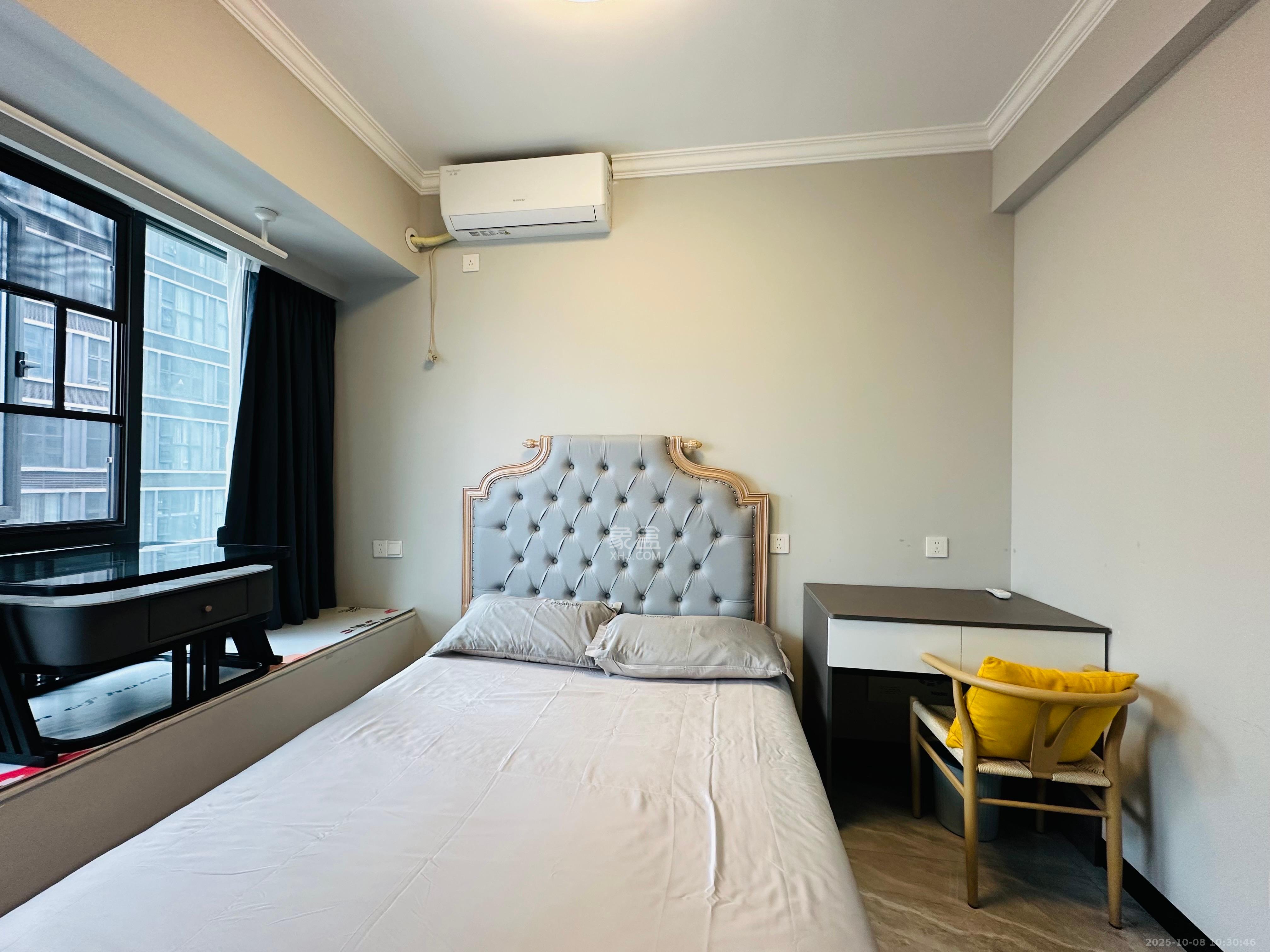 龙湖铂金岛 1室1厅1卫 1600.0元/月 龙湖铂金岛 1室1厅1卫 1600.0元/月室内图