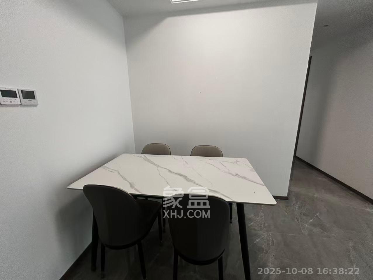 百世云境  3室2厅2卫    2600.0元/月室内图