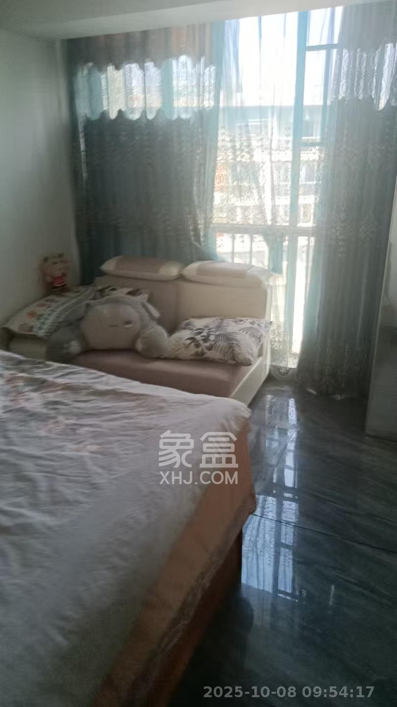 阳光100二期 2室1厅1卫 1900.0元/月 阳光100二期 2室1厅1卫 1900.0元/月室内图