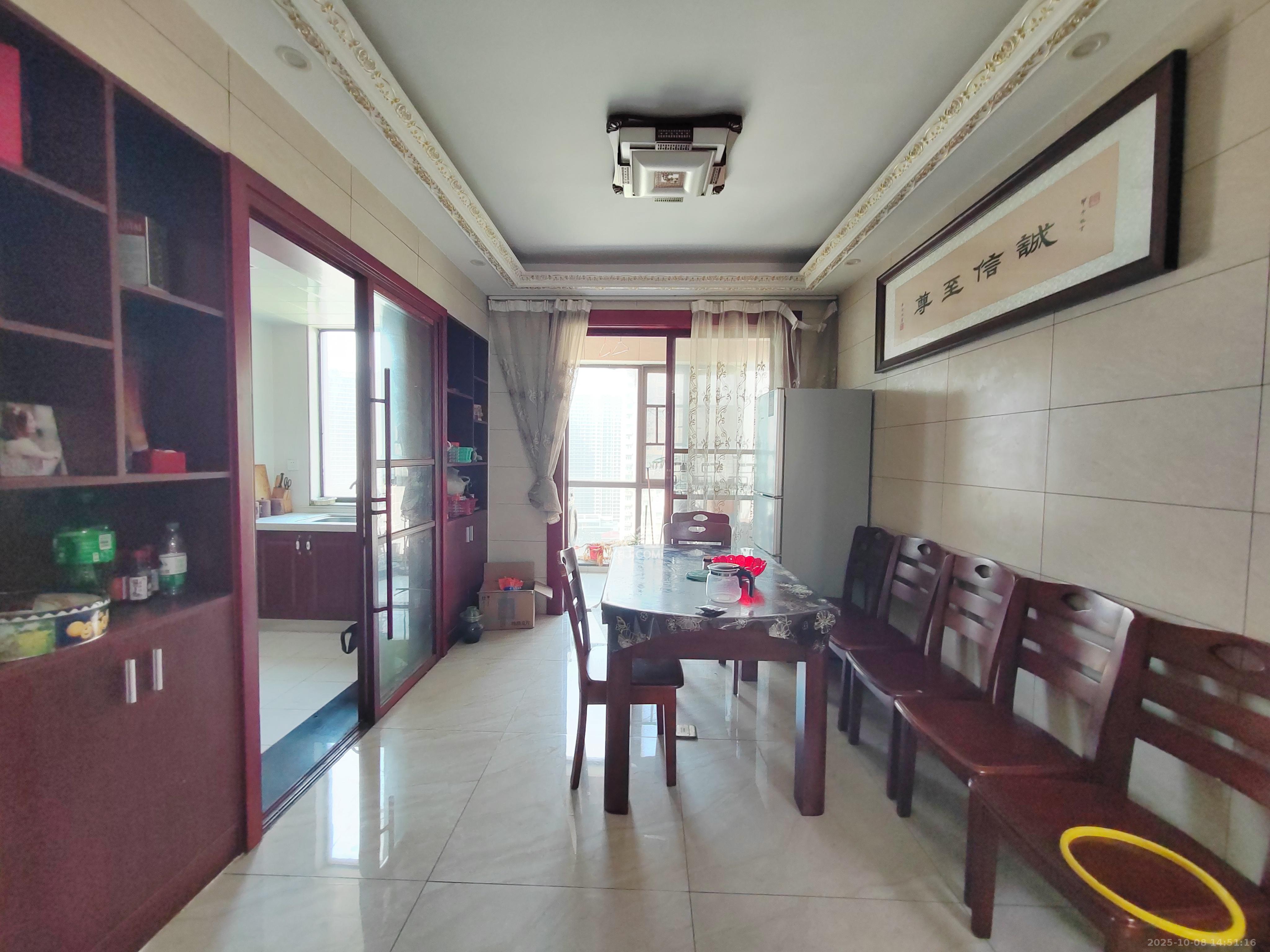 文景领秀  3室2厅2卫    2500.0元/月 文景领秀  3室2厅2卫    2500.0元/月室内图