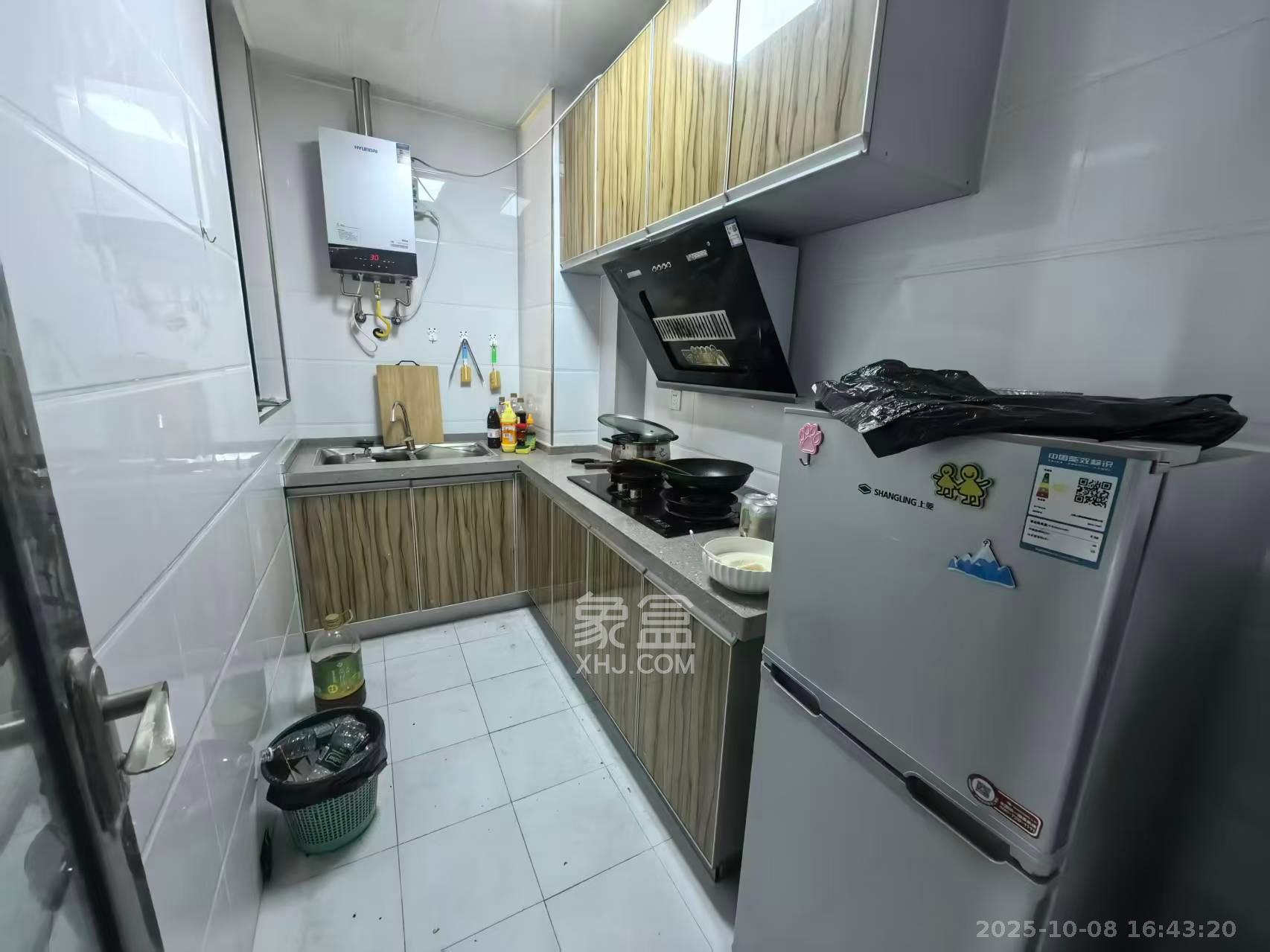 阳光城尚东湾青云苑 1室1厅1卫 2000.0元/月 阳光城尚东湾青云苑 1室1厅1卫 2000.0元/月室内图