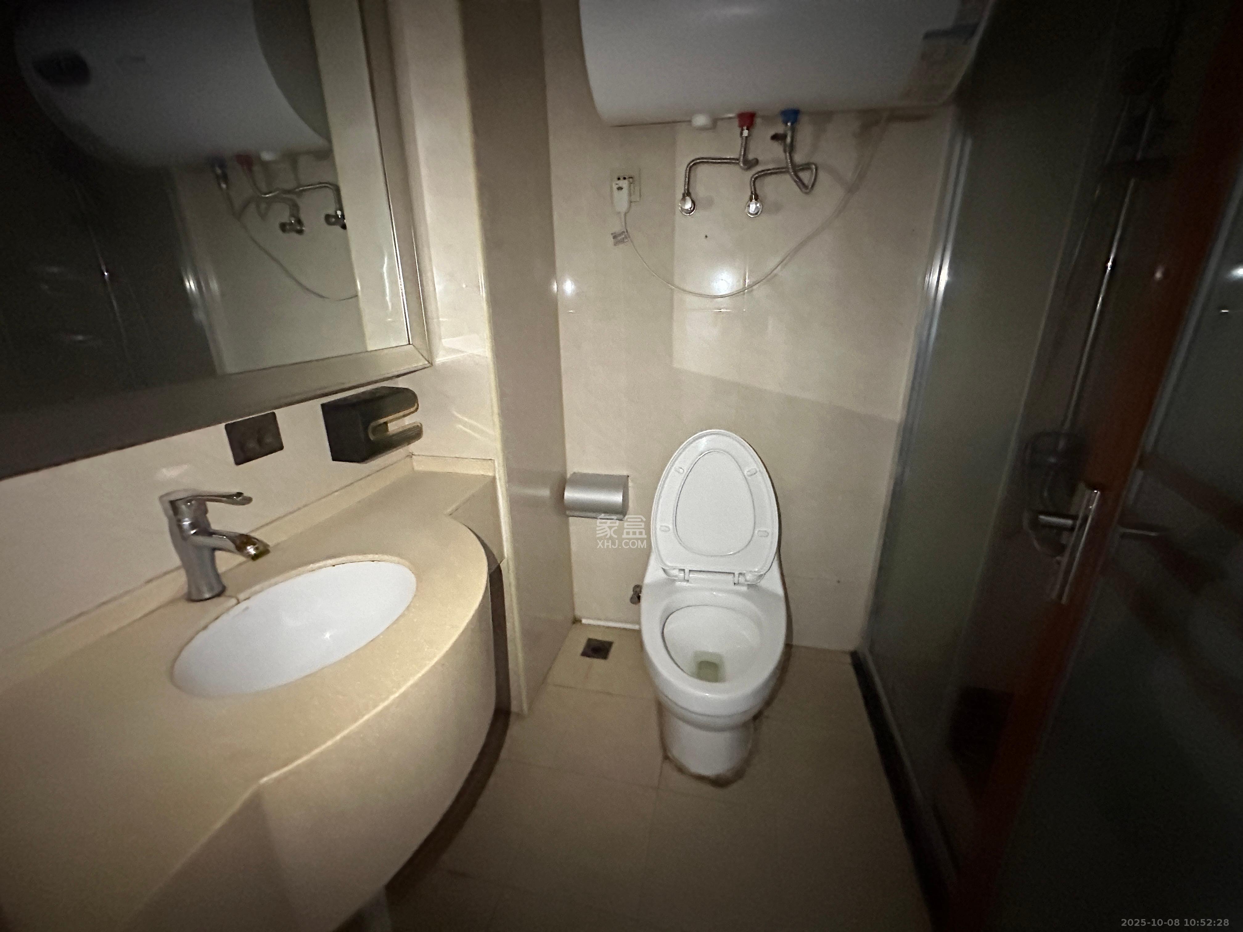 保利国际广场 1室1厅1卫 2300.0元/月 保利国际广场 1室1厅1卫 2300.0元/月室内图