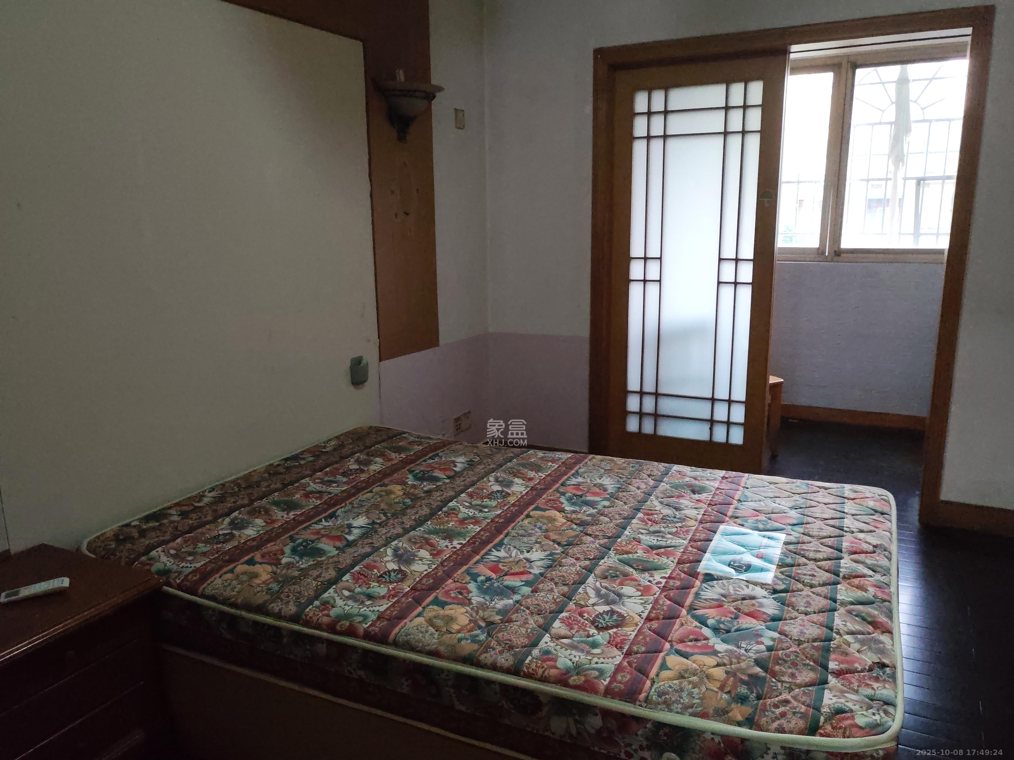 解放四村626号(长沙市三医院宿舍)  2室1厅1卫    1500.0元/月 解放四村626号(长沙市三医院宿舍)  2室1厅1卫    1500.0元/月室内图