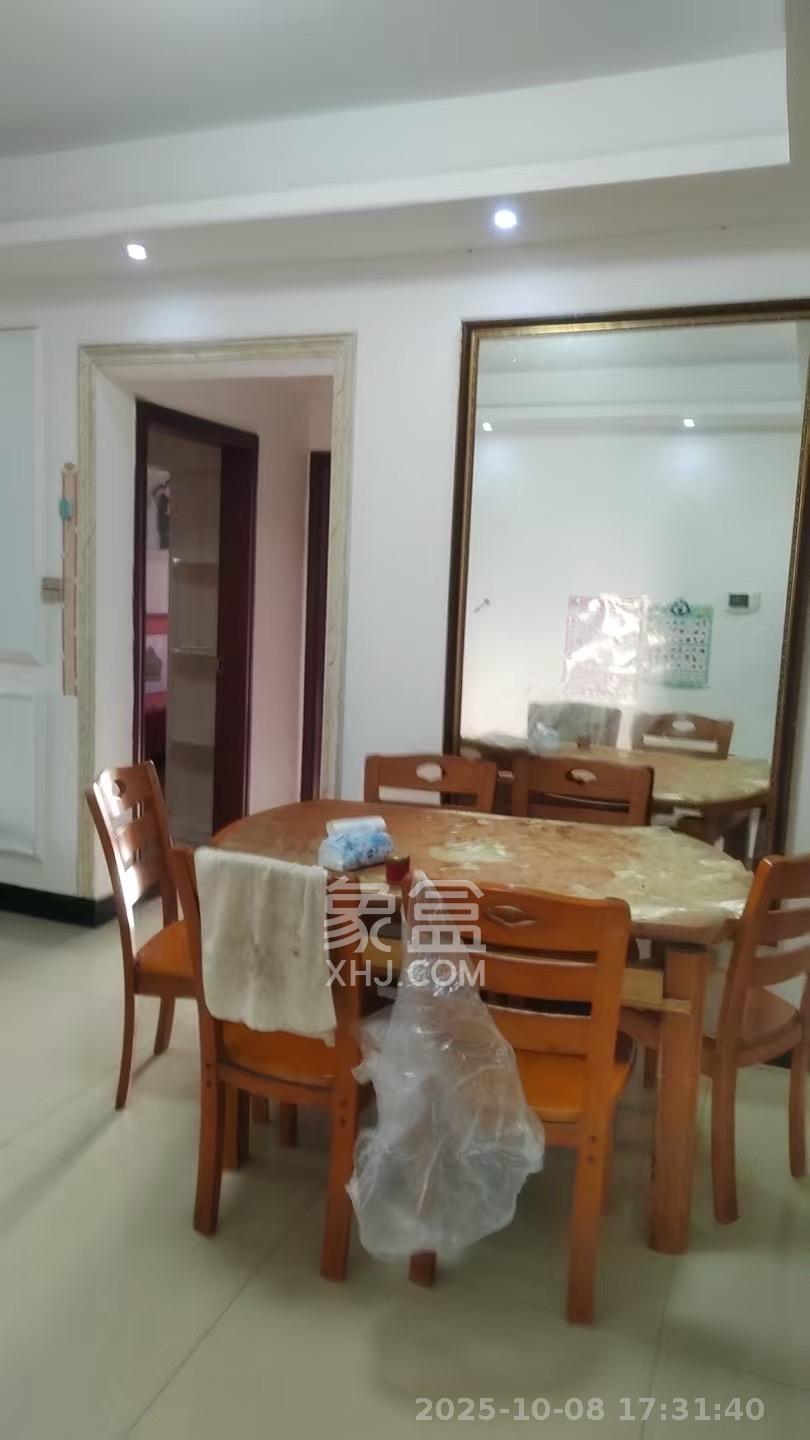 莱茵城  2室1厅1卫    1800.0元/月 莱茵城  2室1厅1卫    1800.0元/月室内图