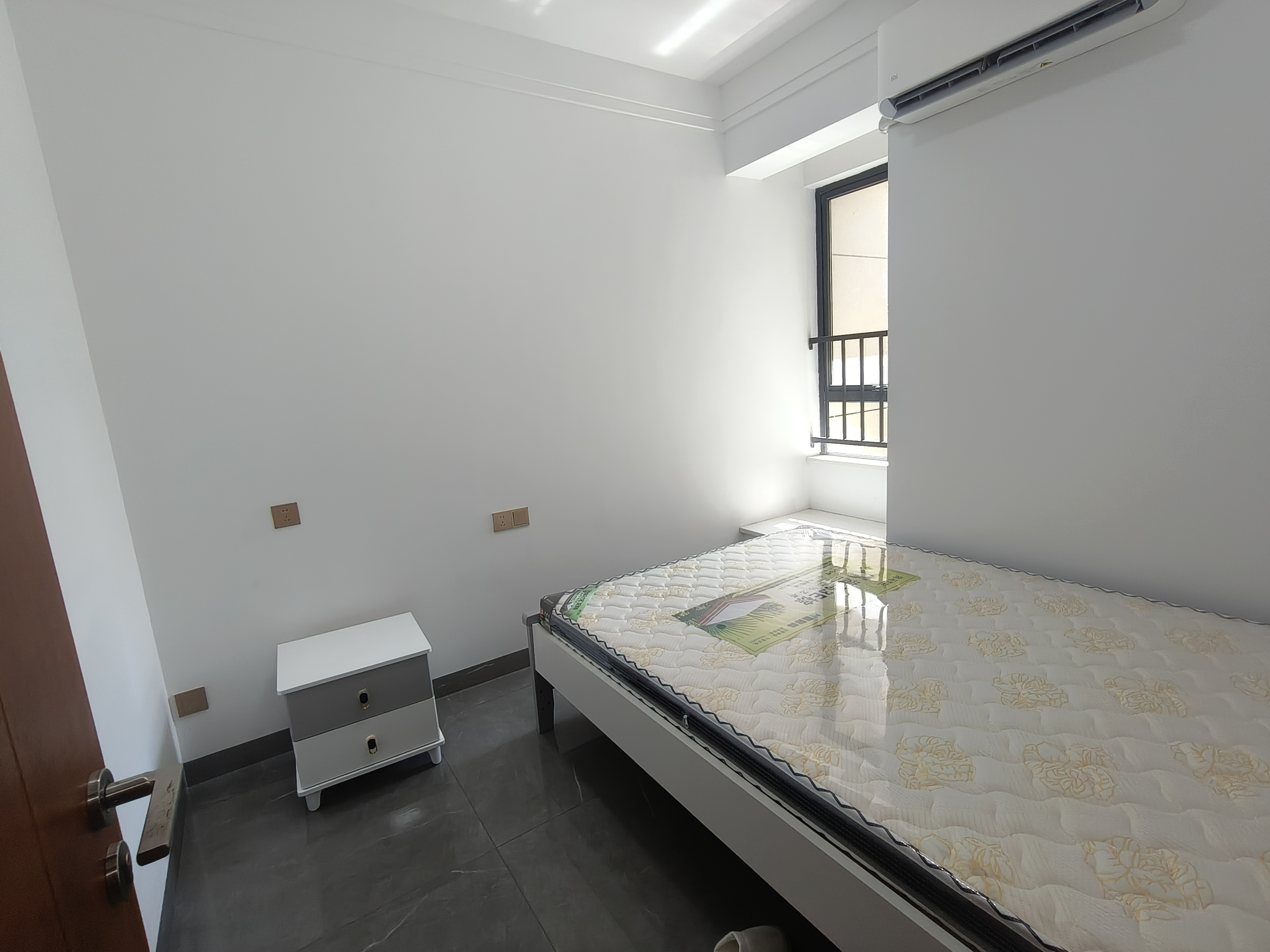 蓝宝凤鸣兰曦 3室2厅2卫 2800.0元/月 蓝宝凤鸣兰曦 3室2厅2卫 2800.0元/月室内图