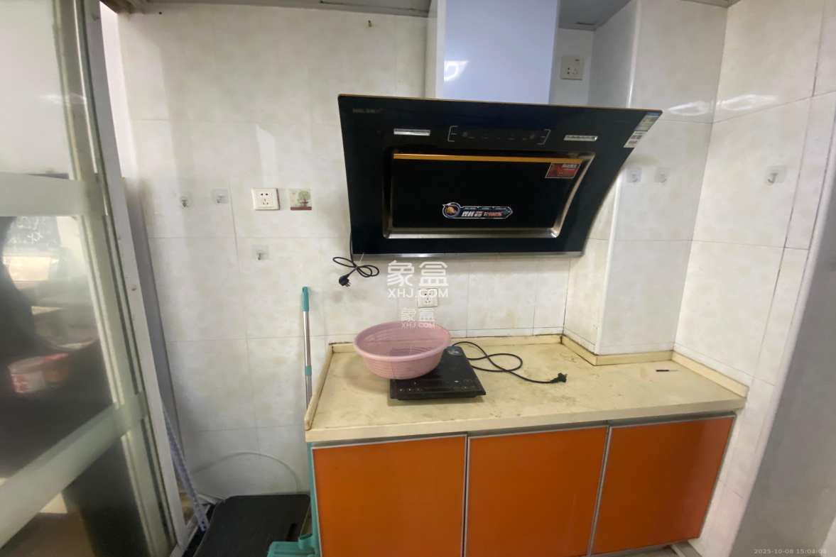 尚都花园城 1室1厅1卫 800.0元/月 尚都花园城 1室1厅1卫 800.0元/月室内图