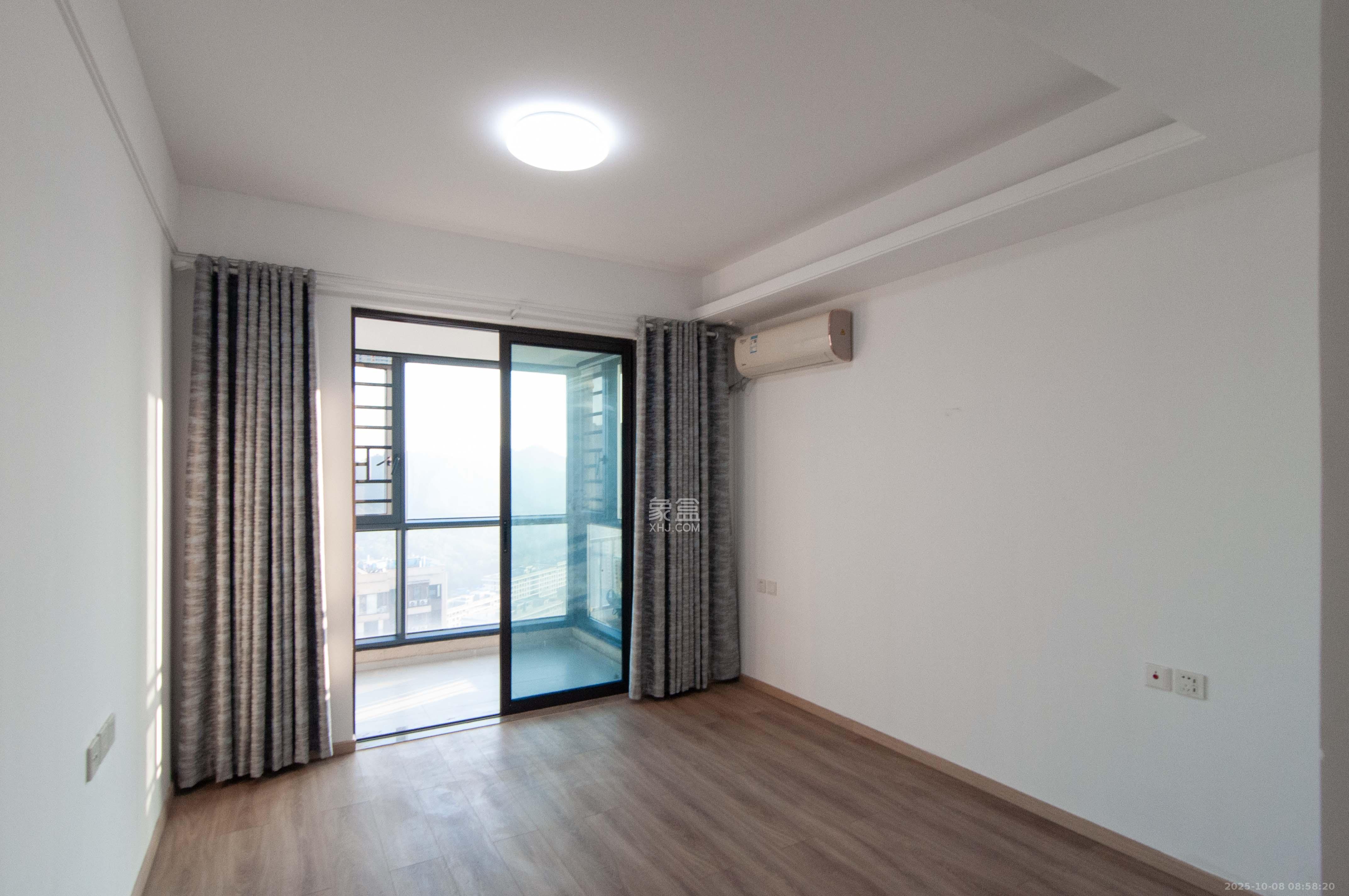 梅溪湖玺悦(新城金茂梦想玺悦) 3室2厅2卫 135.0万 梅溪湖玺悦(新城金茂梦想玺悦) 3室2厅2卫 135.0万其他