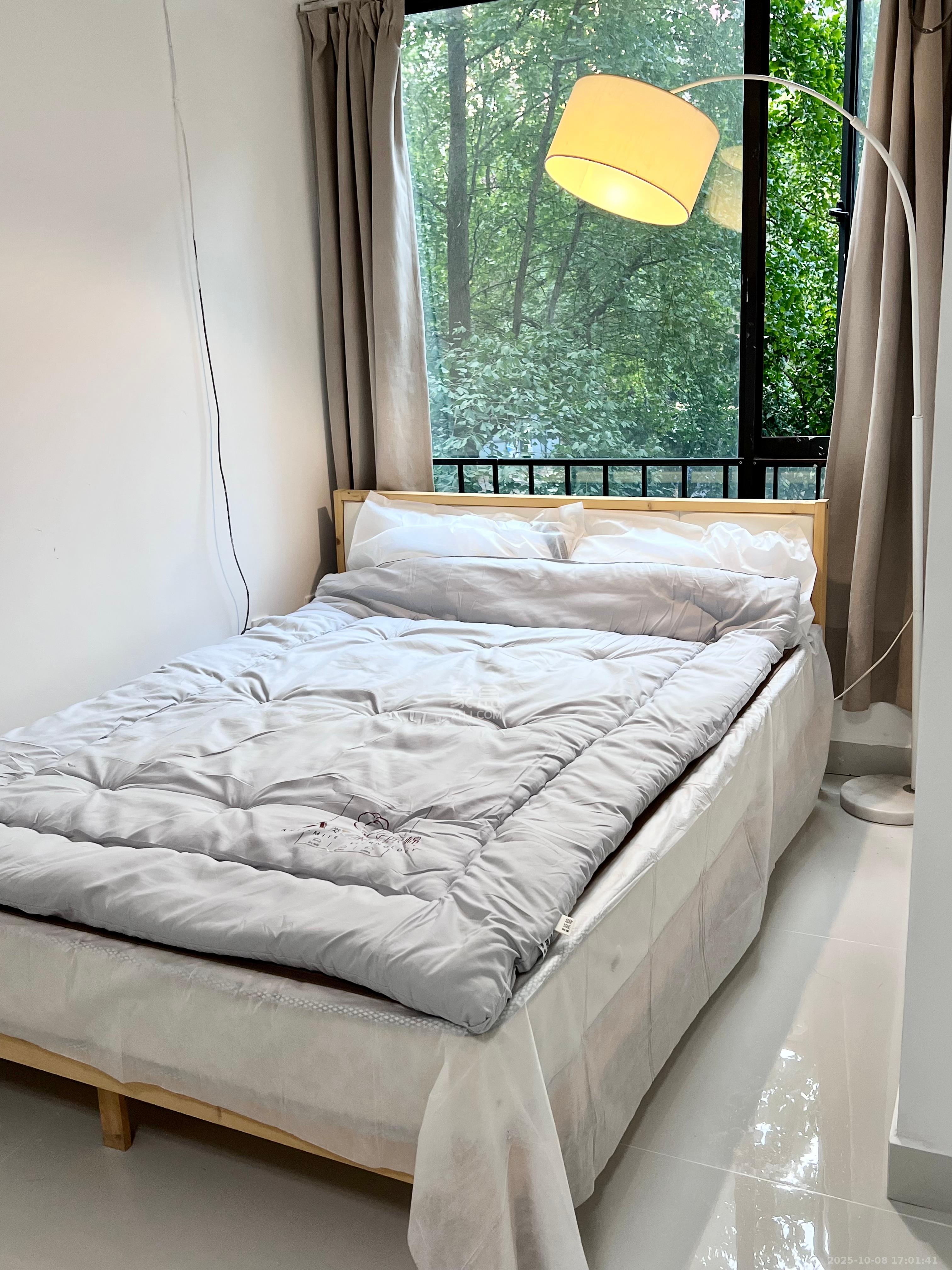 万科金色家园  1室1厅1卫    1350.0元/月室内图