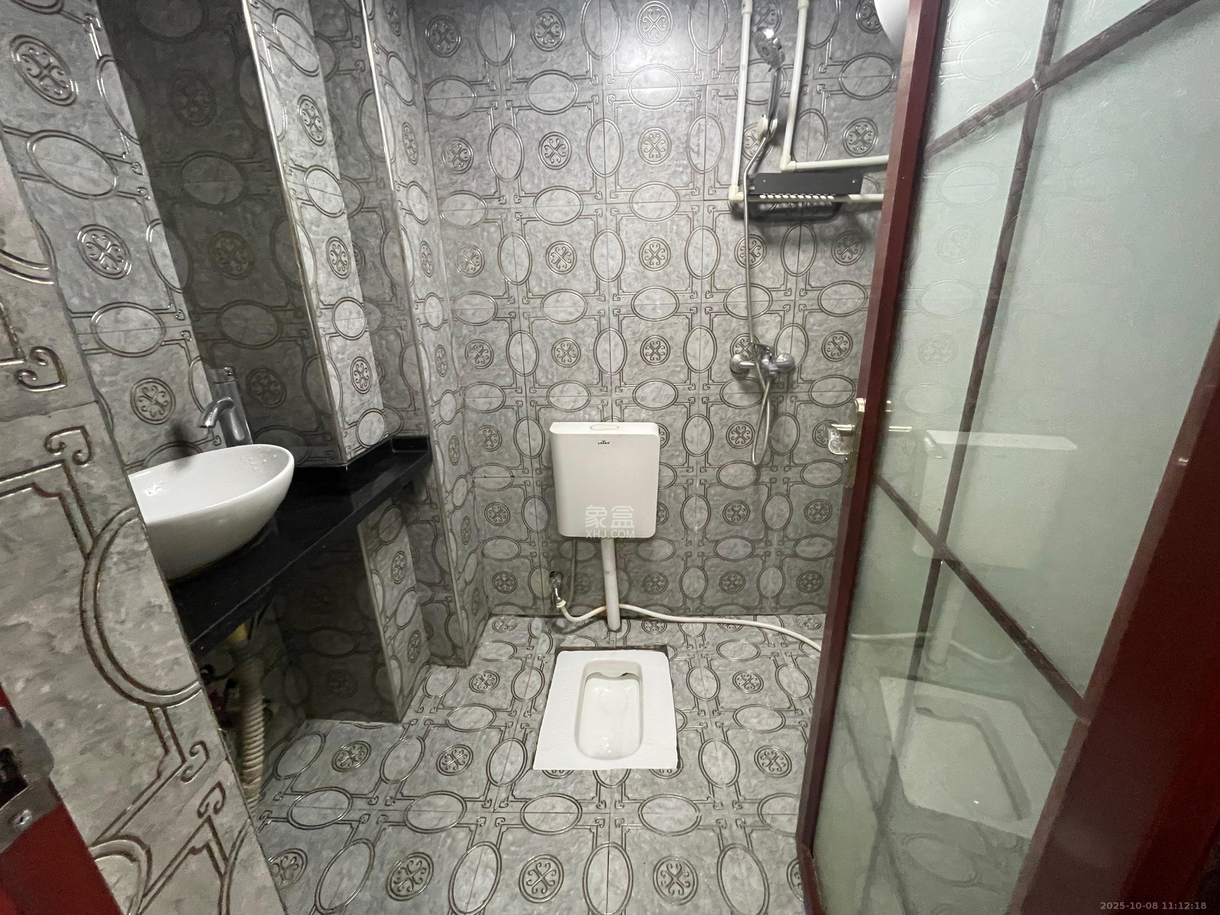 星城荣域  1室1厅1卫    1200.0元/月室内图