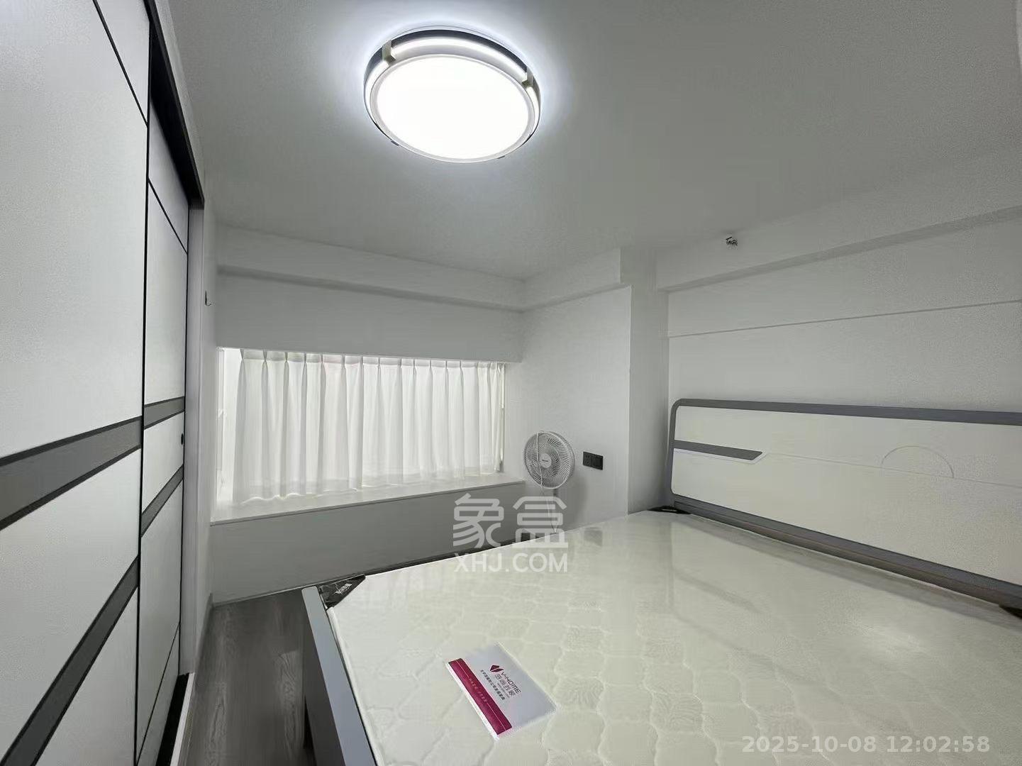 卓越江岸  2室0厅0卫    2200.0元/月室内图