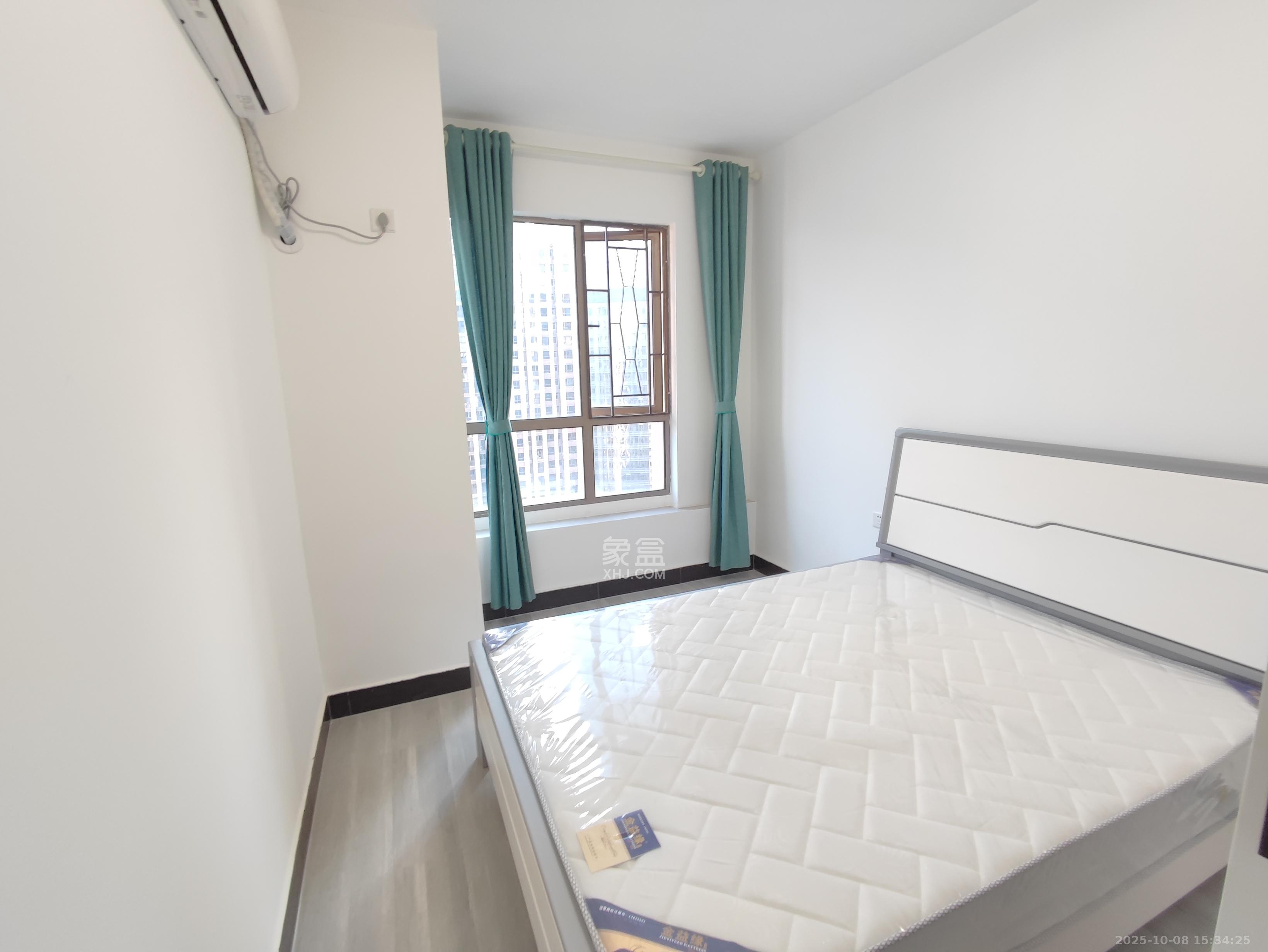 世茂铂翠湾一期 4室2厅1卫 3680.0元/月 世茂铂翠湾一期 4室2厅1卫 3680.0元/月室内图