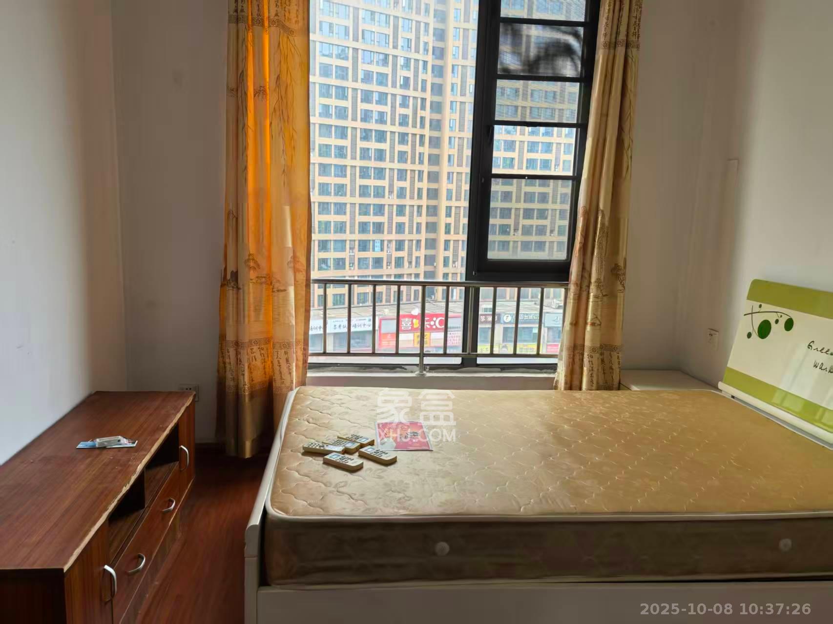 鑫远熙山 4室2厅2卫 2450.0元/月 鑫远熙山 4室2厅2卫 2450.0元/月室内图