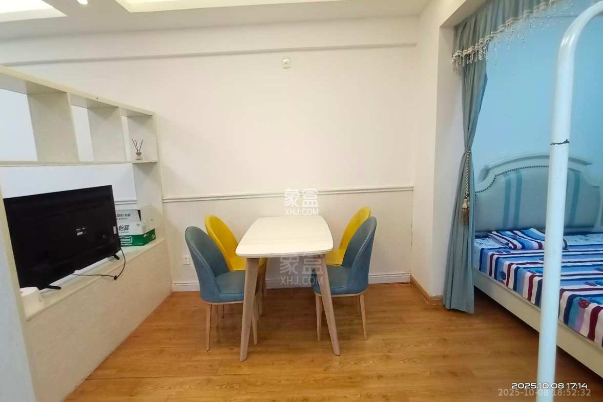 现代城 1室1厅1卫 1200.0元/月 现代城 1室1厅1卫 1200.0元/月室内图