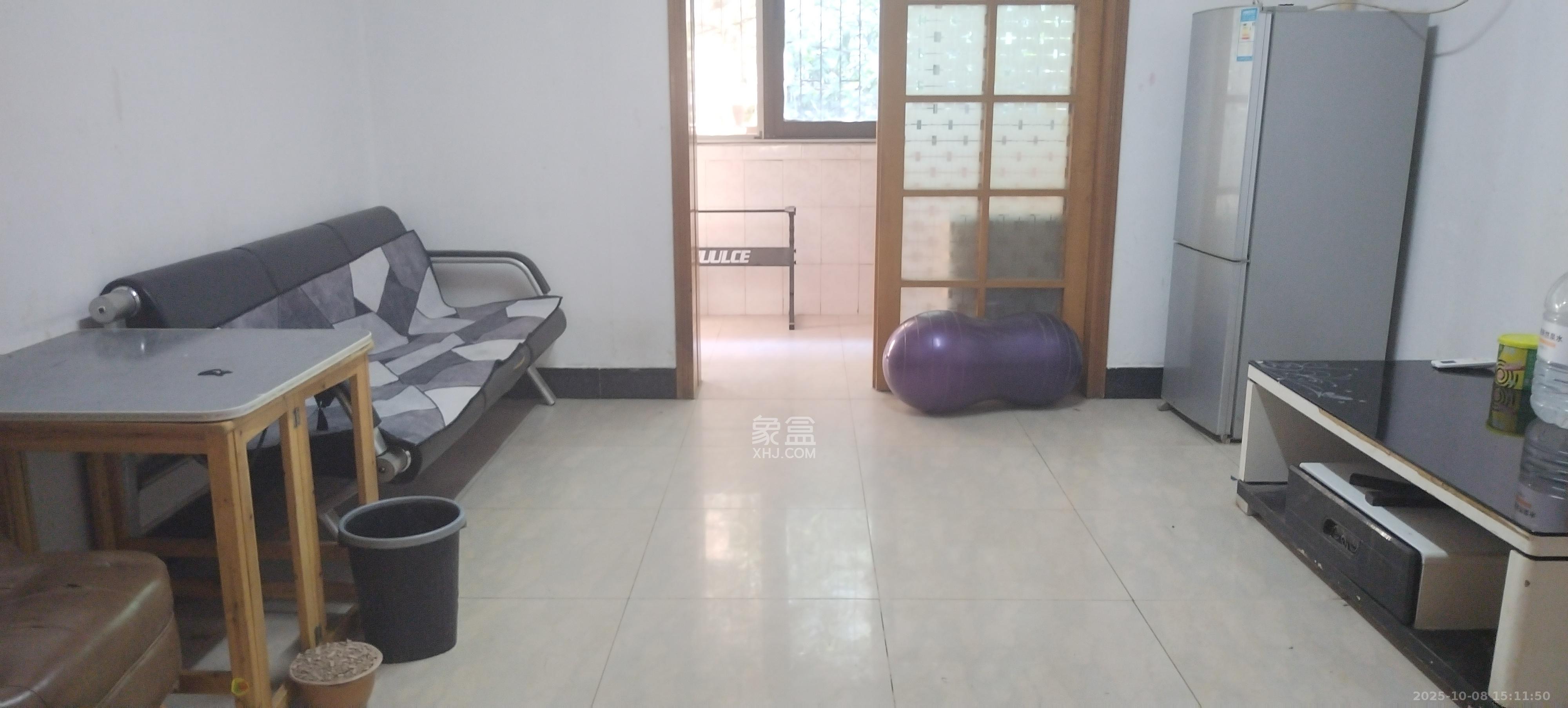 路桥宿舍  2室1厅1卫    1300.0元/月室内图