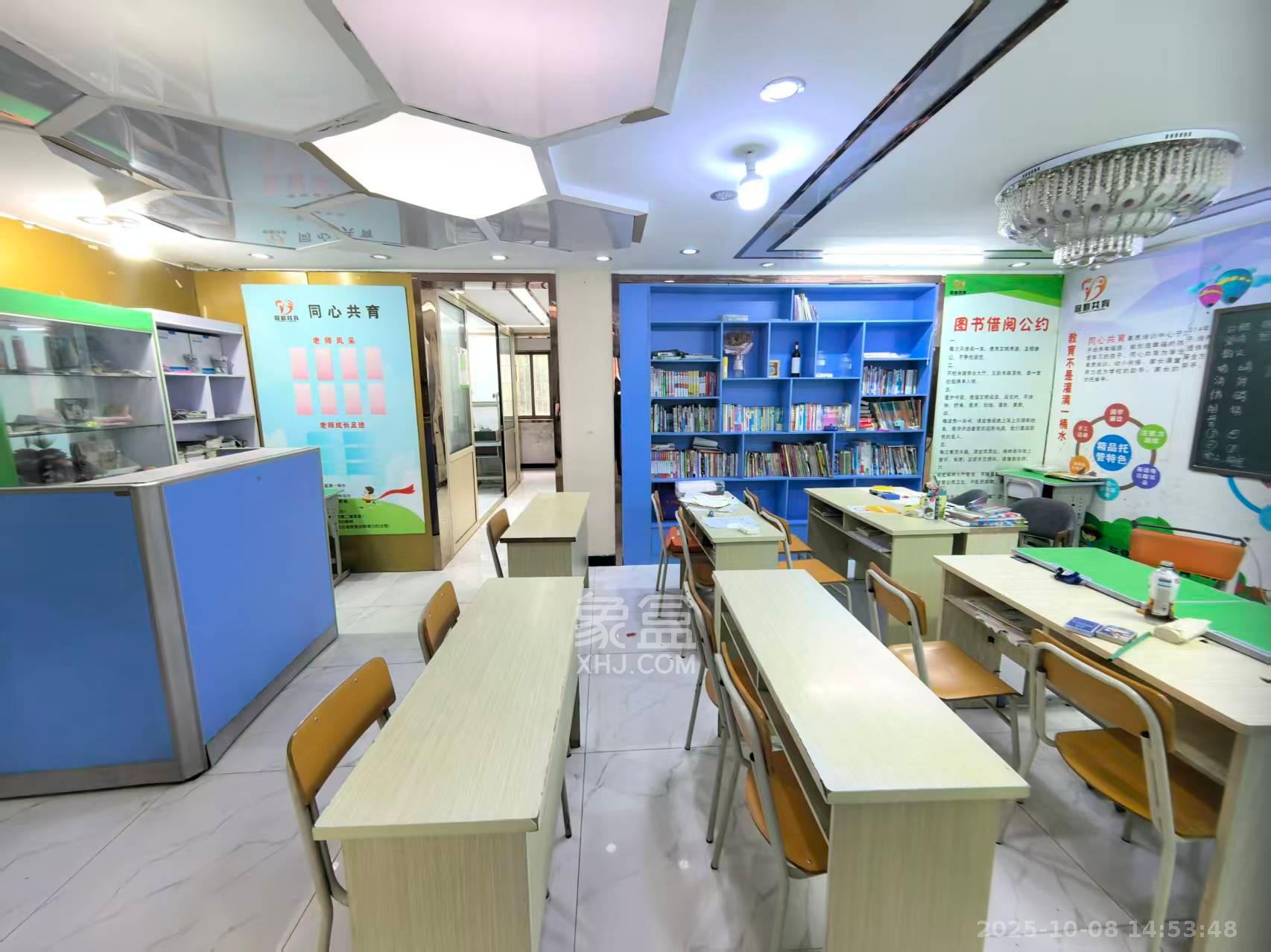 马王堆陶瓷建材新城 3室2厅2卫 2200.0元/月 马王堆陶瓷建材新城 3室2厅2卫 2200.0元/月室内图