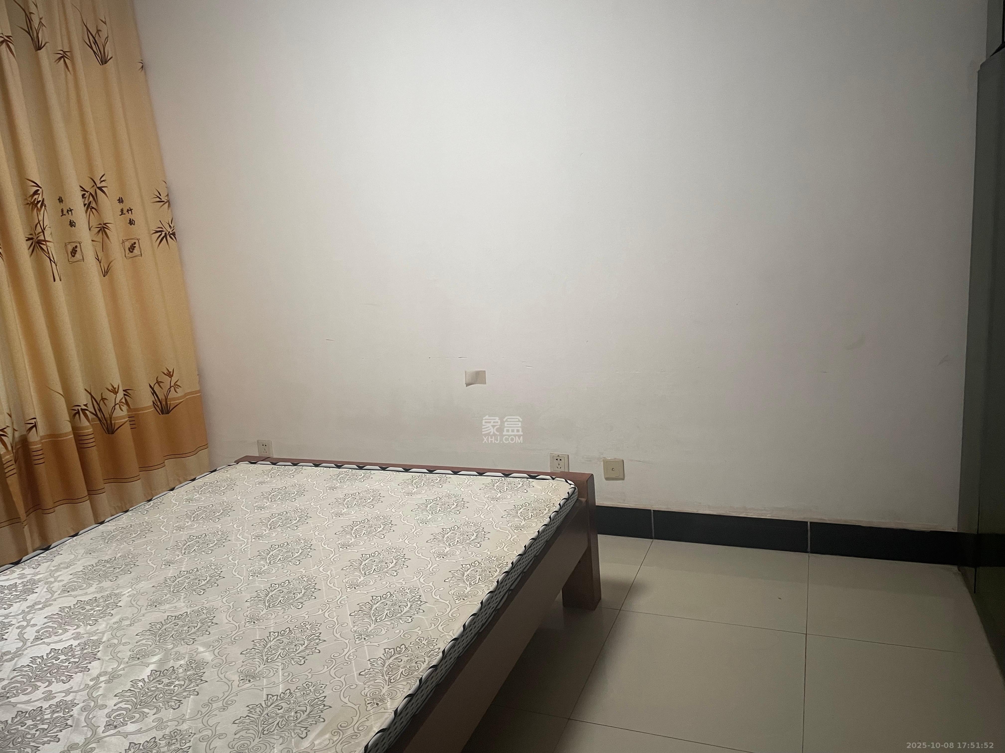 湘园社区(青山小区) 2室1厅1卫 1600.0元/月 湘园社区(青山小区) 2室1厅1卫 1600.0元/月室内图