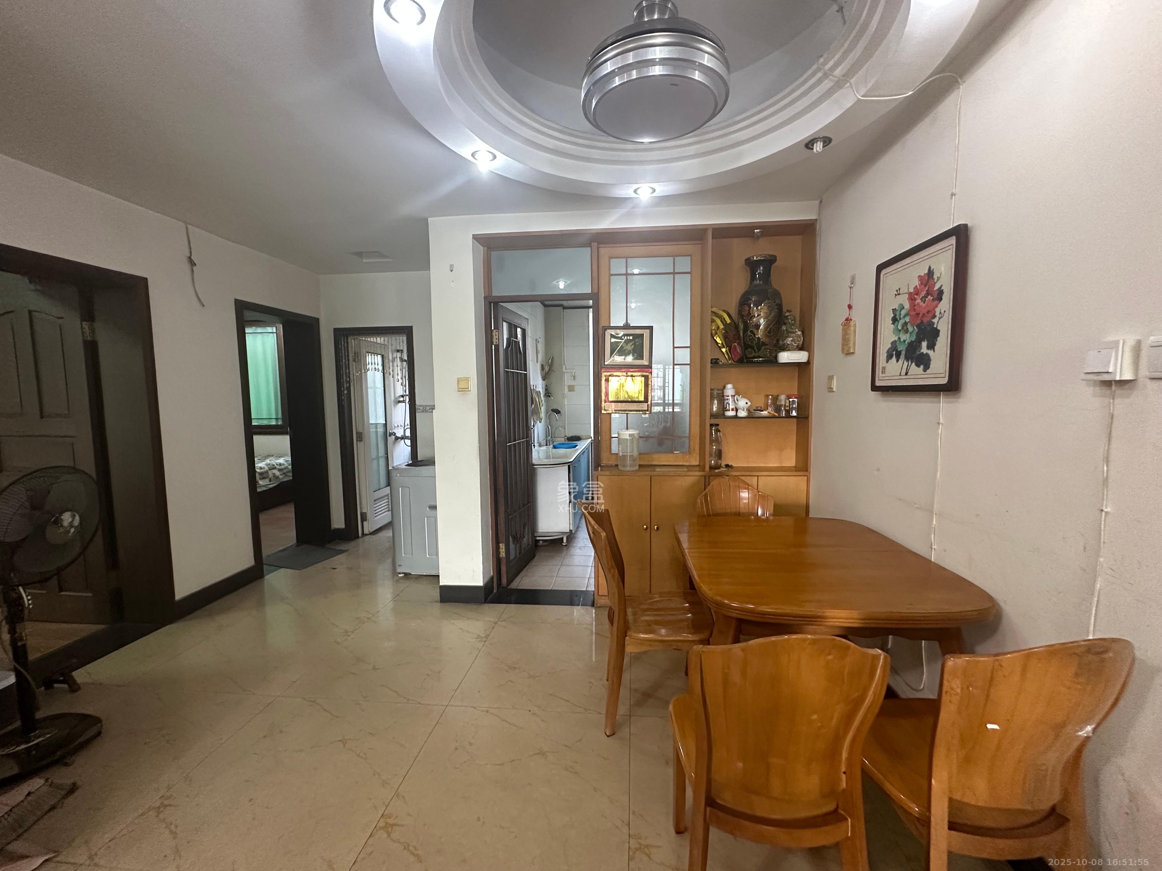 鑫天花园 3室2厅2卫 2000.0元/月 鑫天花园 3室2厅2卫 2000.0元/月室内图