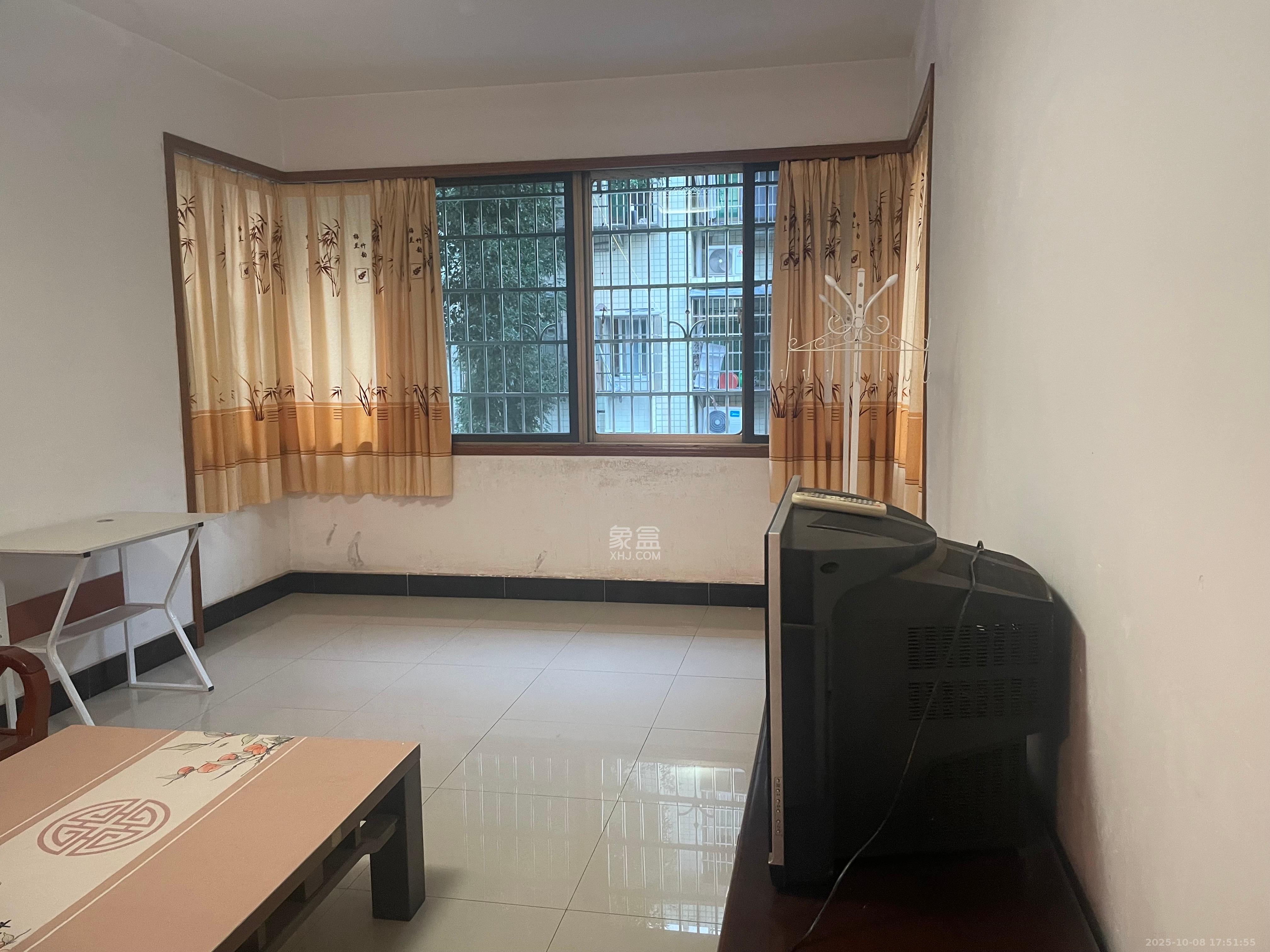 湘园社区(青山小区) 2室1厅1卫 1600.0元/月 湘园社区(青山小区) 2室1厅1卫 1600.0元/月室内图