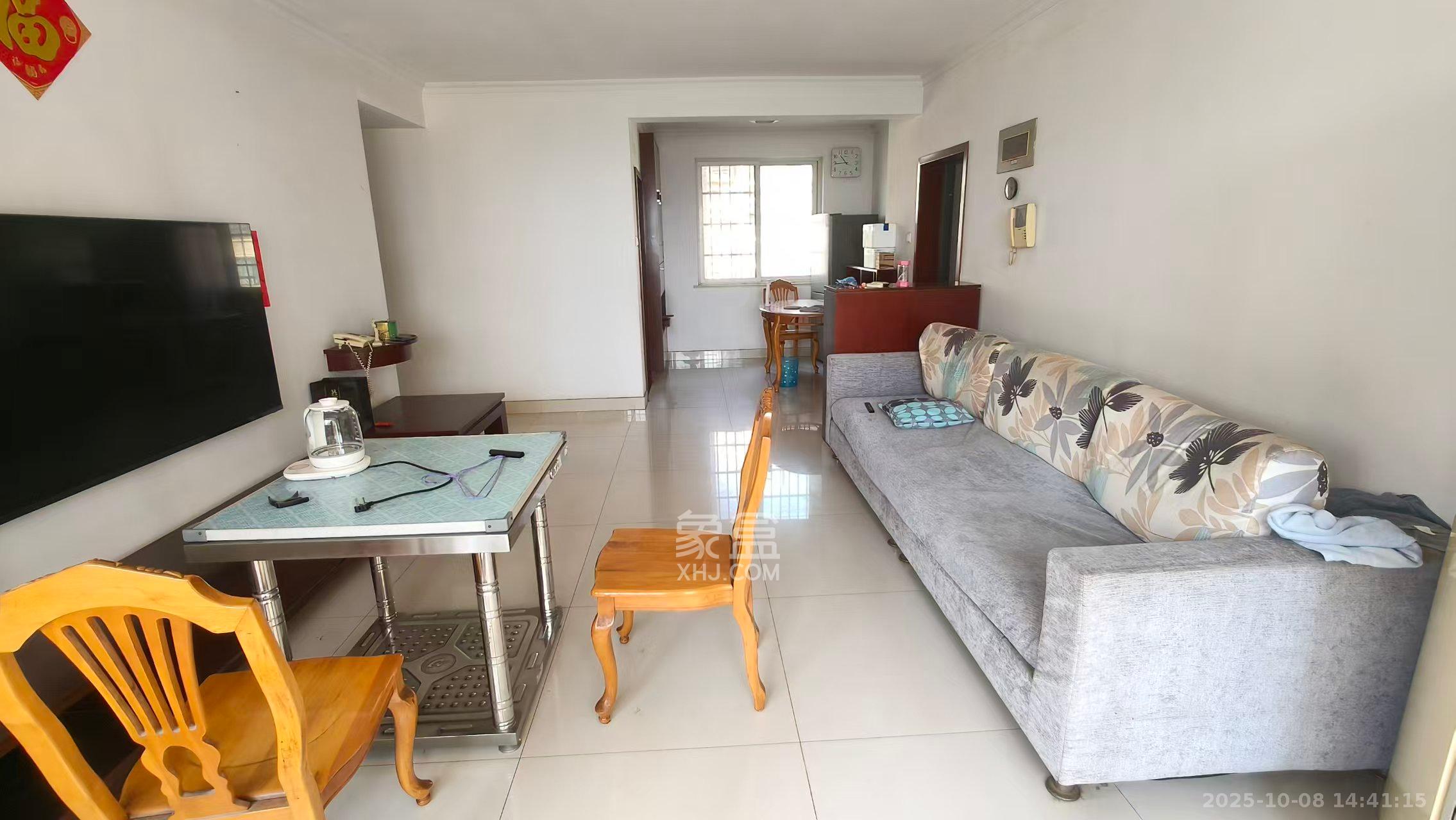 海利科院佳园  3室2厅2卫    1800.0元/月 海利科院佳园  3室2厅2卫    1800.0元/月室内图