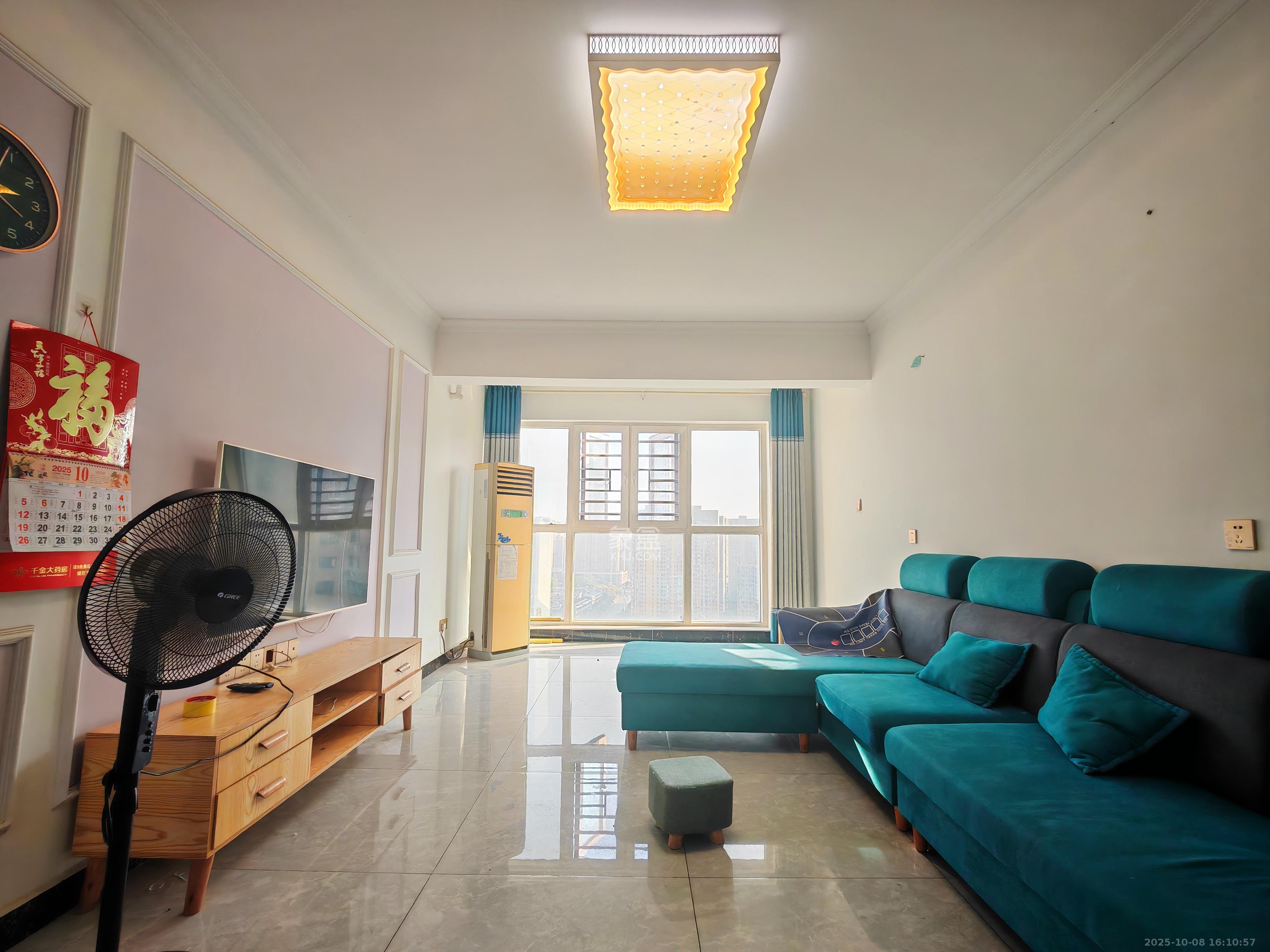 克拉美丽山庄(晟领国际)  3室2厅2卫    2400.0元/月 克拉美丽山庄(晟领国际)  3室2厅2卫    2400.0元/月