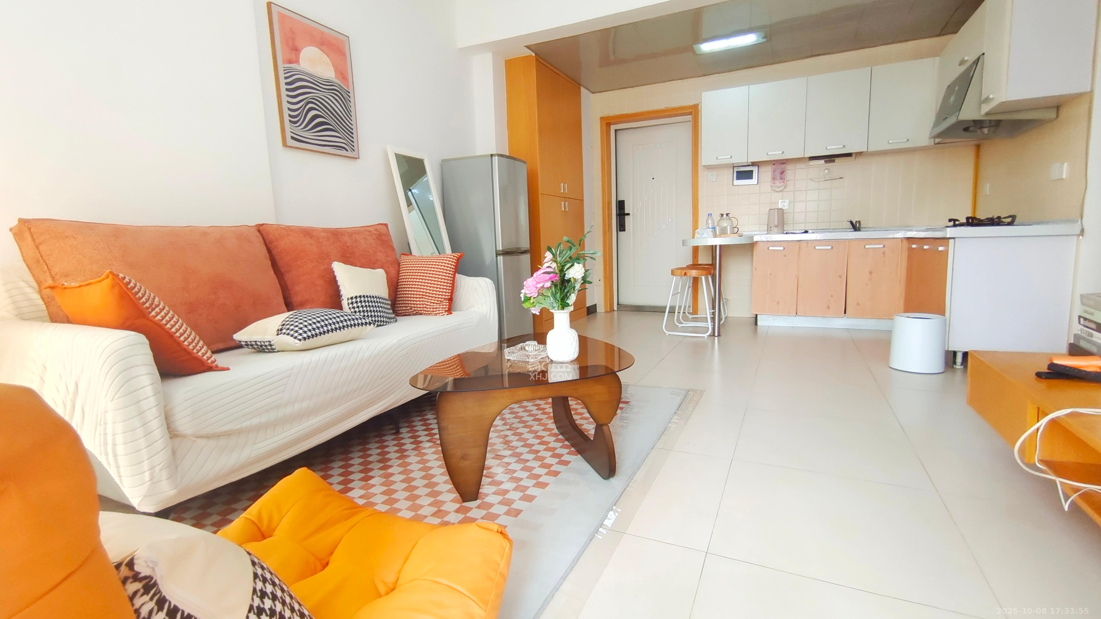 芙蓉上河图 2室1厅1卫 2400.0元/月 芙蓉上河图 2室1厅1卫 2400.0元/月室内图