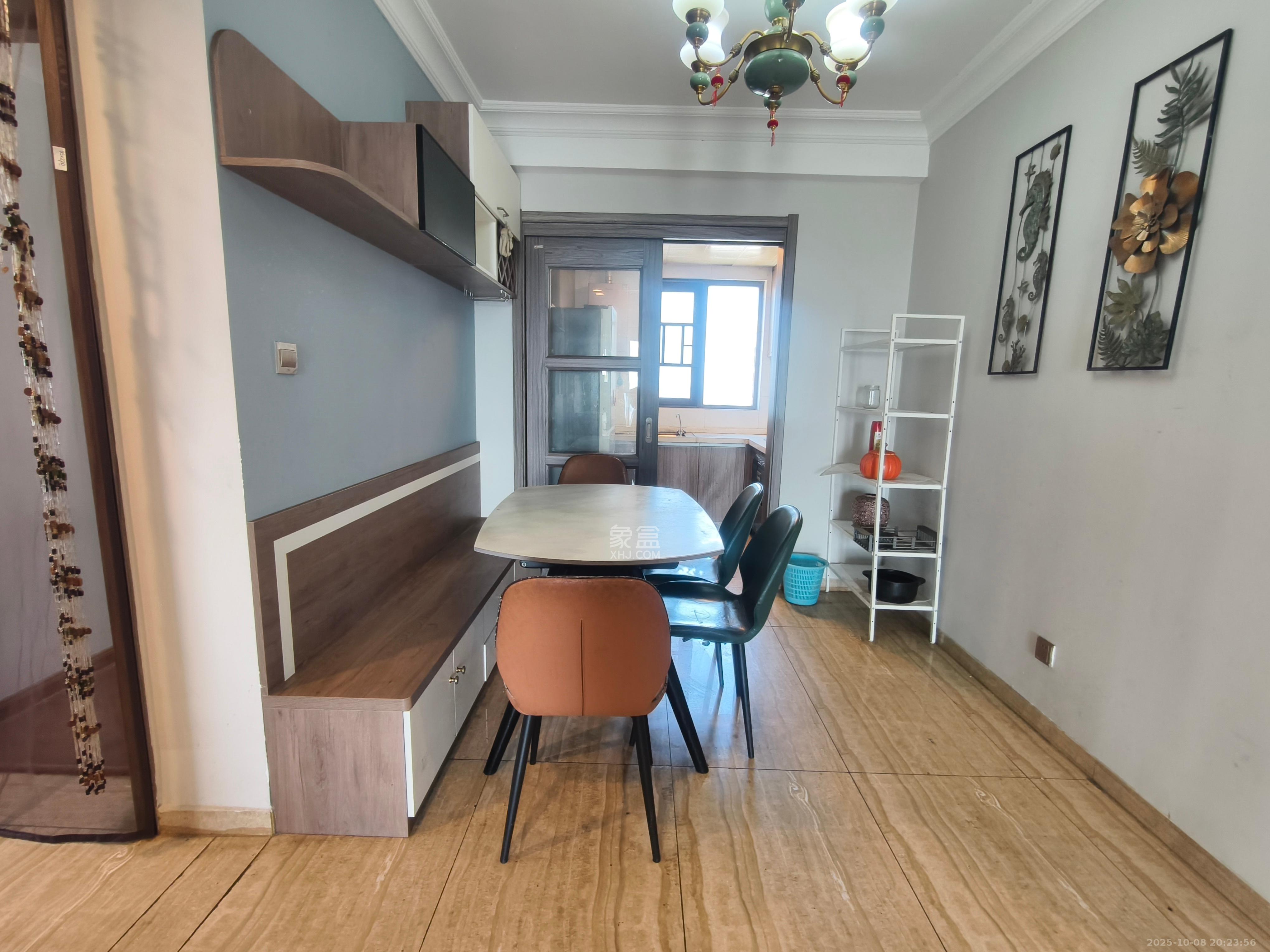 碧桂园星城首府 3室2厅2卫 2800.0元/月 碧桂园星城首府 3室2厅2卫 2800.0元/月室内图