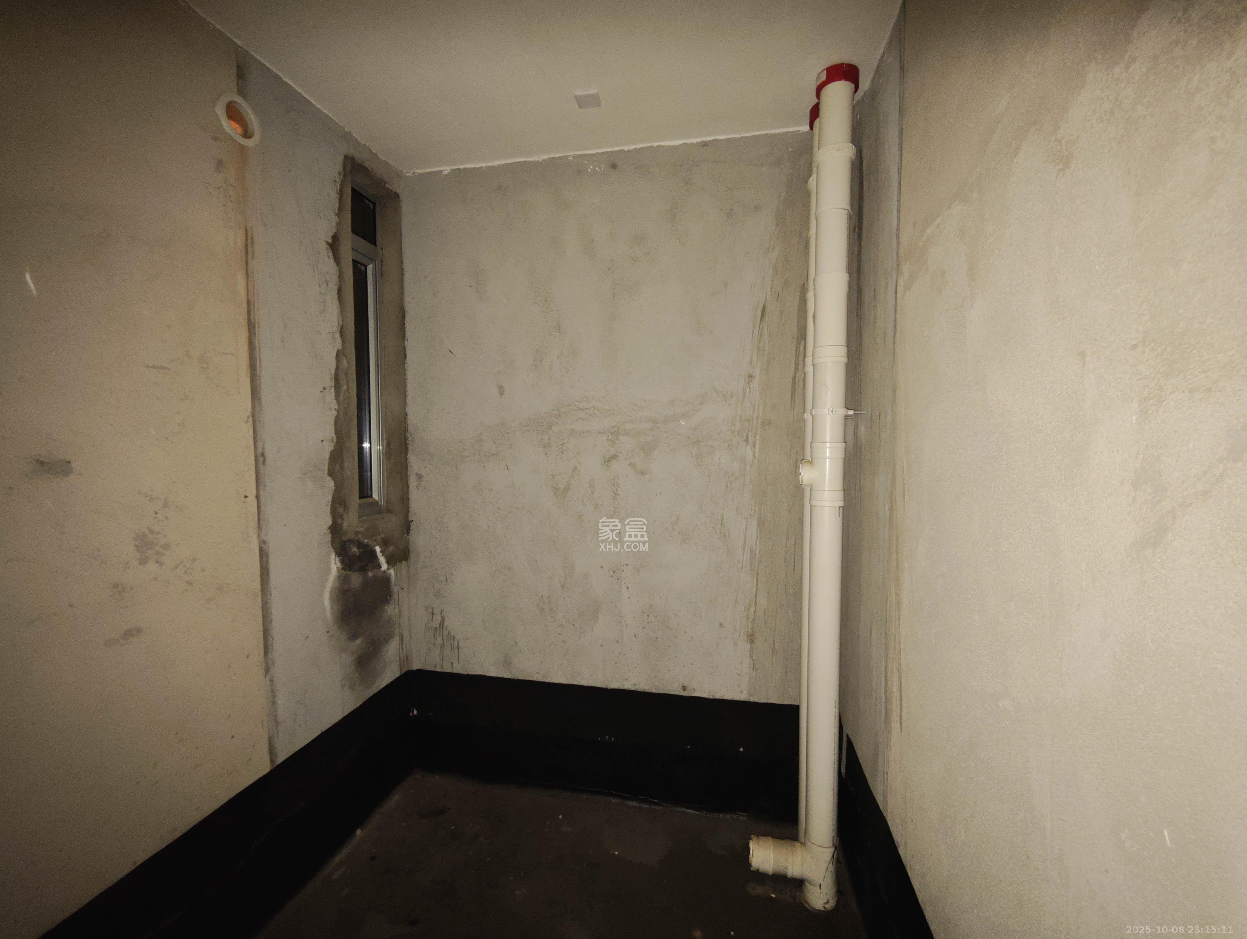 桃阳苑（省人大单位房）  3室2厅2卫    112.5万卫生间