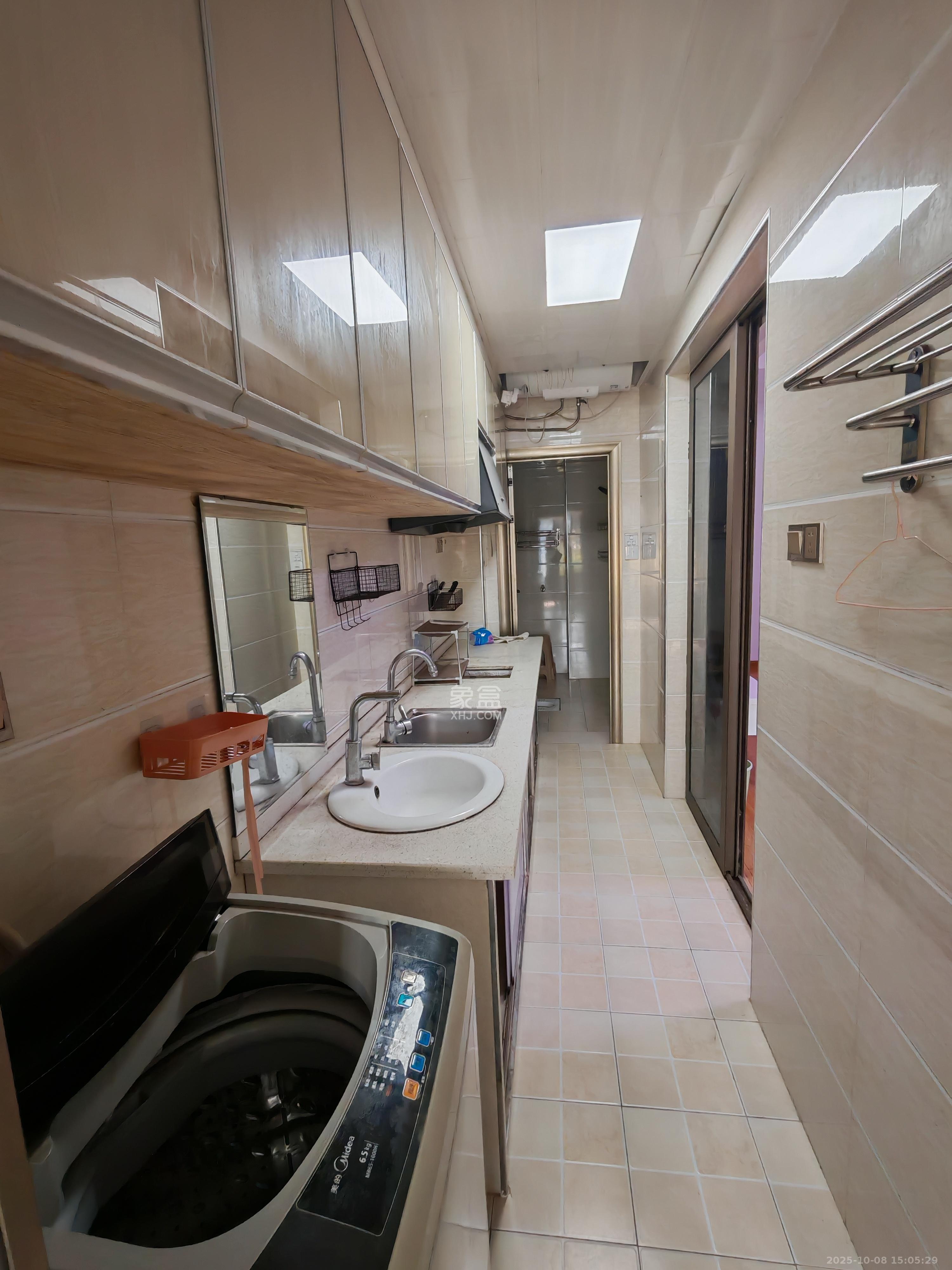 绿地公馆(绿地名邸) 1室1厅1卫 1150.0元/月 绿地公馆(绿地名邸) 1室1厅1卫 1150.0元/月室内图