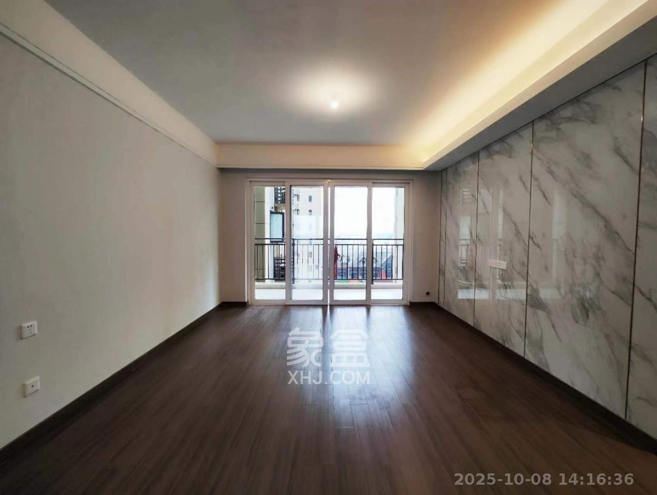 保利香槟国际  4室2厅2卫    2600.0元/月室内图